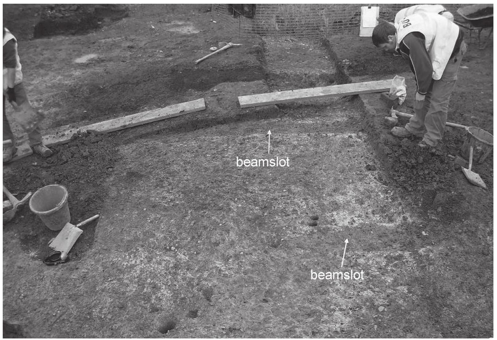 Fig. 14.10: Intermeshing of past and contemporary taskscapes 2: feature outlines and worked surfaces (photo: M. Edgeworth). 