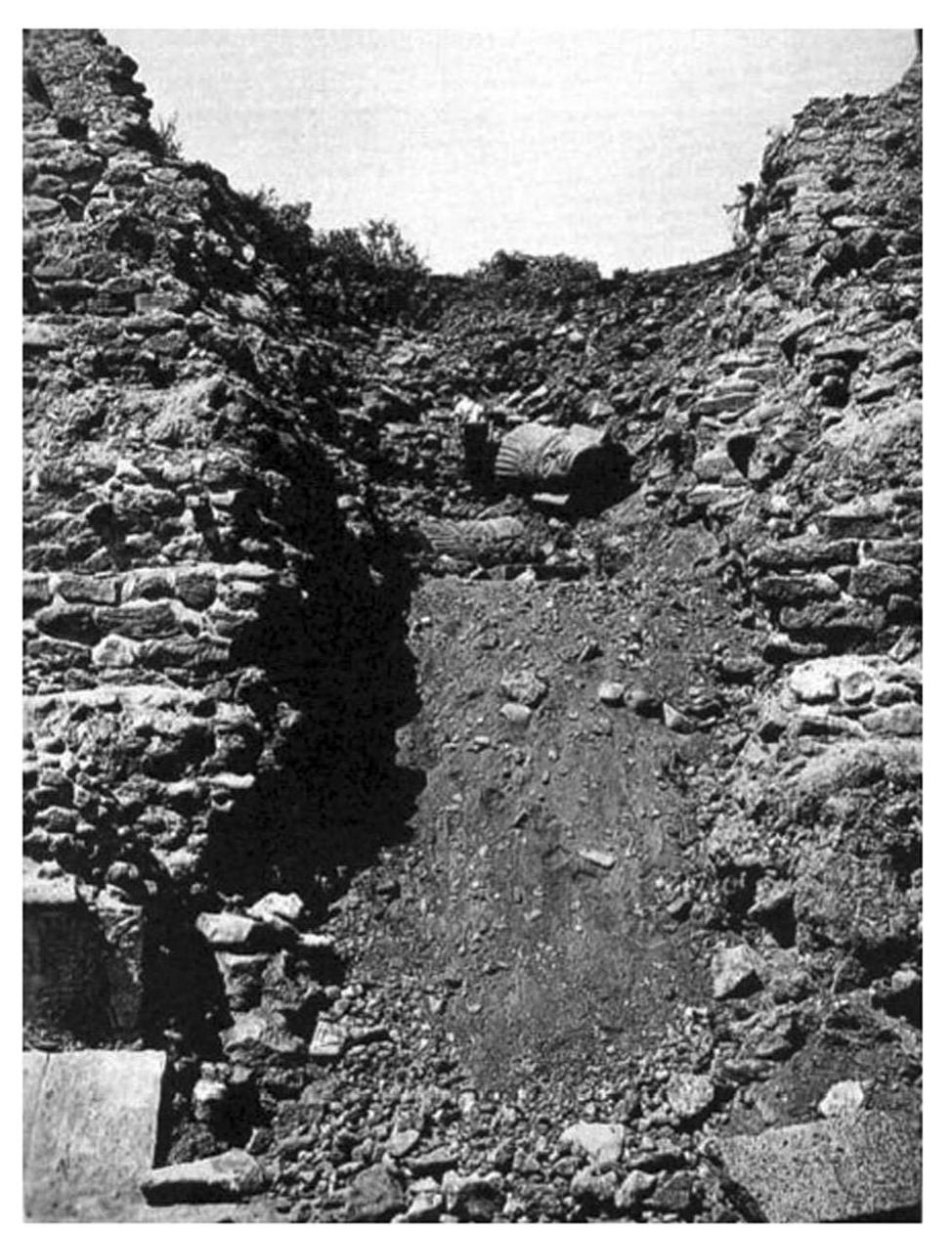 (PDF) The Enduring Toltecs (Journal of Archaeological Method and Theory)