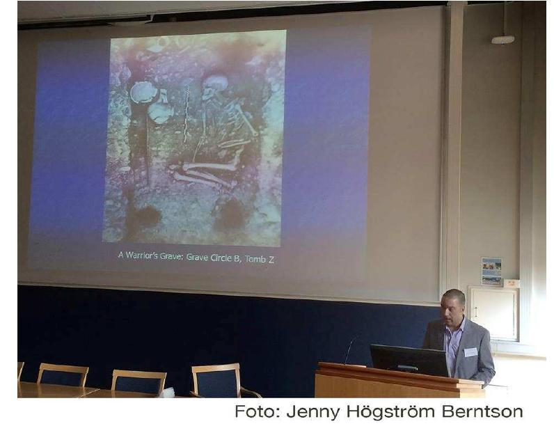 Ioannis Georganas gave today’s keynote lecture with the title, ‘How militaristic were Aegean Bronze Age societies?’ His talk focused on recent research, such as that conducted by Barry Molloy, which has shown conclusively — if such proof was needed — that the Minoans were as warlike as any other ancient people, even if they did not express it in such forthright manner as the Mycenaeans did, for example. It offered a good overview of the role of warfare in the Bronze-Age Aegean.  