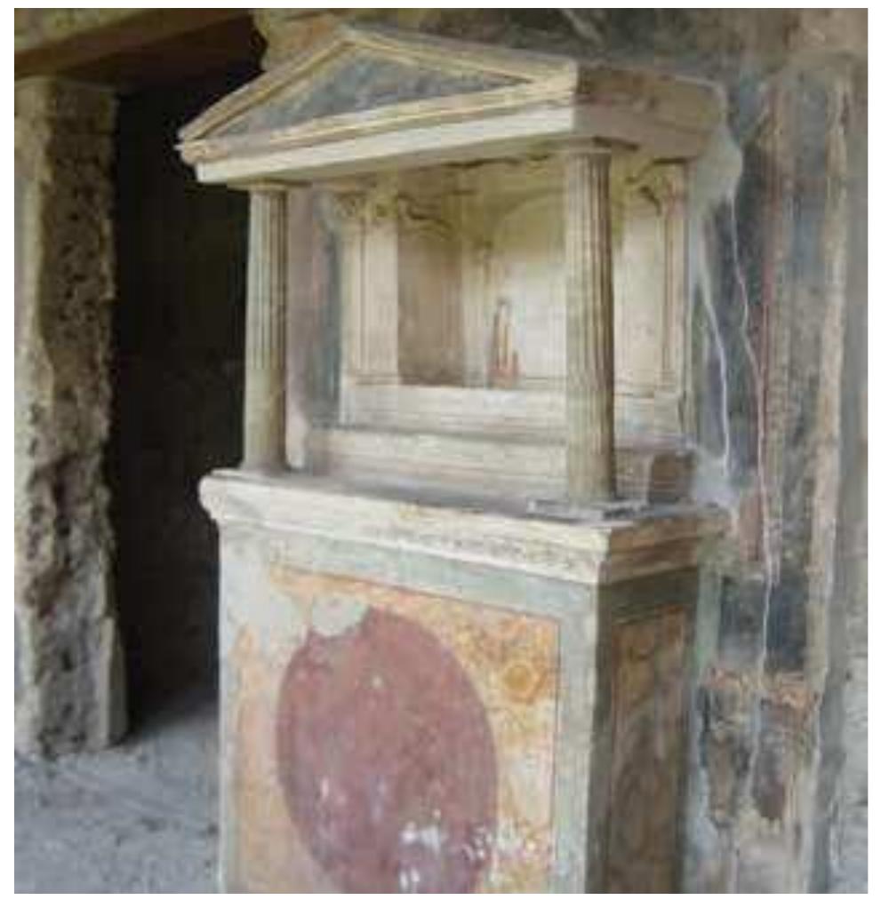 Fig. 13.11: Lararium in House of the Gilded Cupids, Pompeti, similar to that in Villa A. Photo: Elaine K. Gazda. 