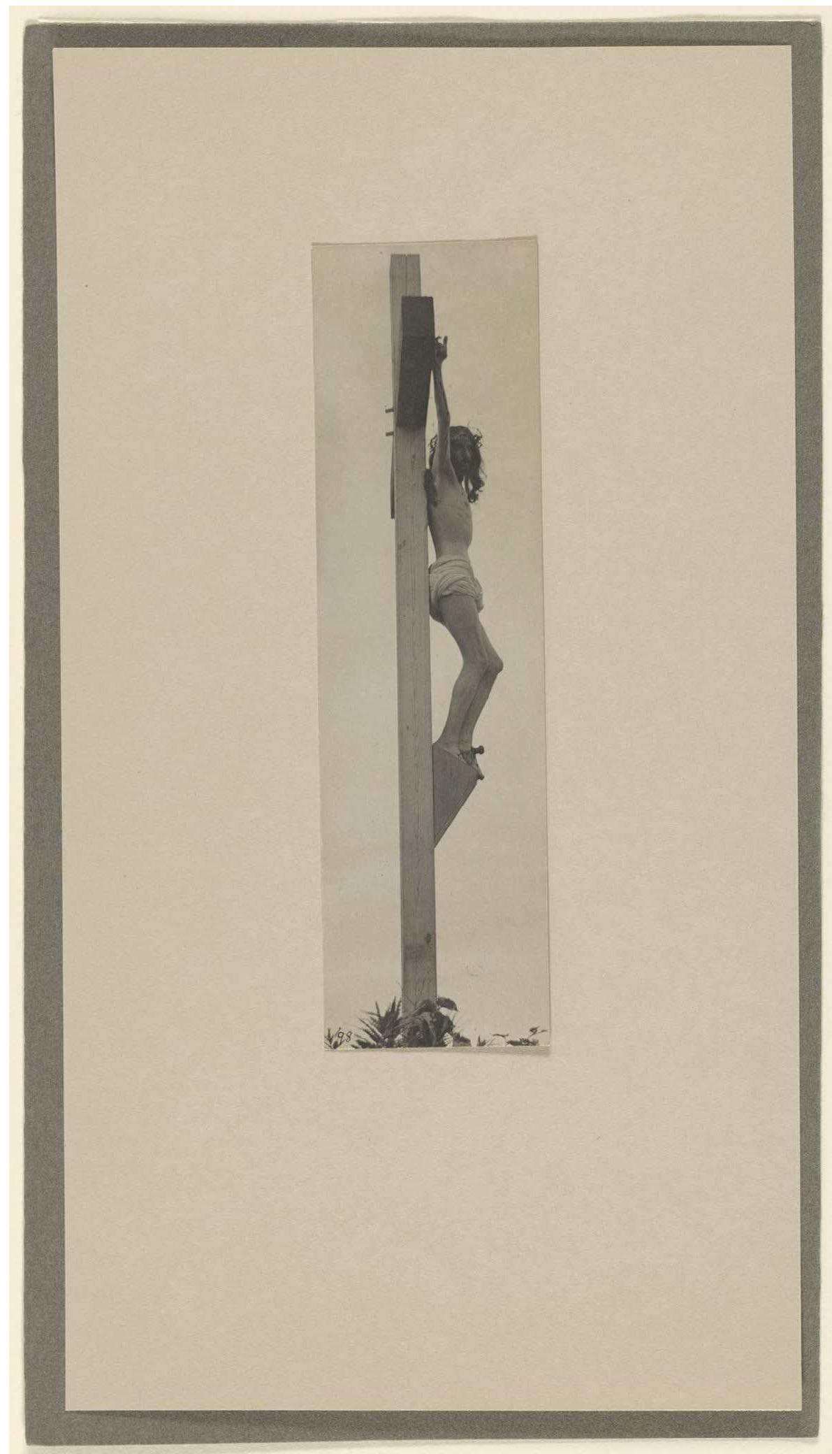 Figure 2. F. Holland Day, [Crucifixion, Profile, Right]. Platinum print, 1898. Library of Congress, Washington, D.C. 
