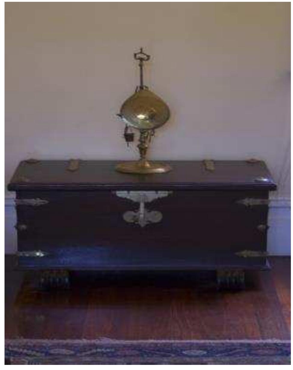 another identity and that our sense of belonging is not straightforward.  Figure four: A memory of our dining room (sala de jantar) in Coimbra. One of my memories 