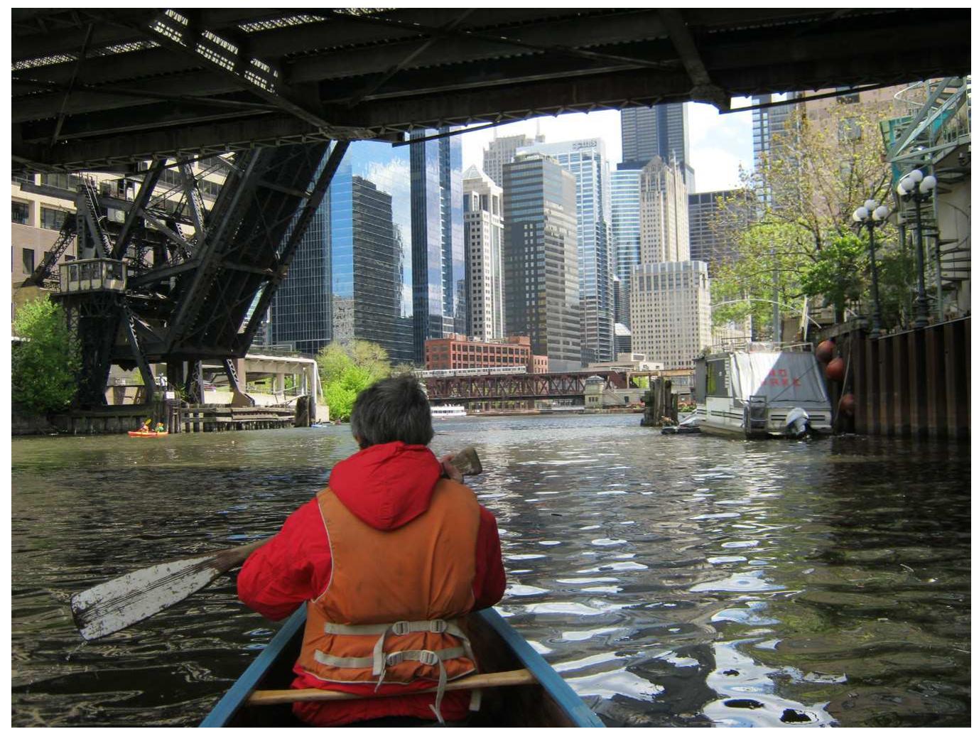 FIGURE 12.4. Skyscraper canyon: heading upstream on the Main Stem. Photograph by Jeffrey  Rawiasares 