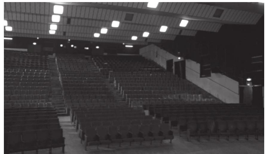 Figure 2. The camera continues recording the now-empty auditorium in Goodbye, Dragon Inn (Homegreen Films, 2003). 