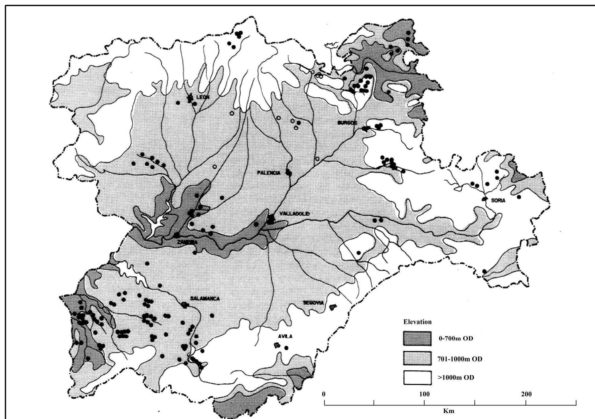 Figure 15. The distribution of the Neolithic collective tombs in the Iberian Northern Plateat The black dots represent the collective tombs (after Delibes et al. 1992) 