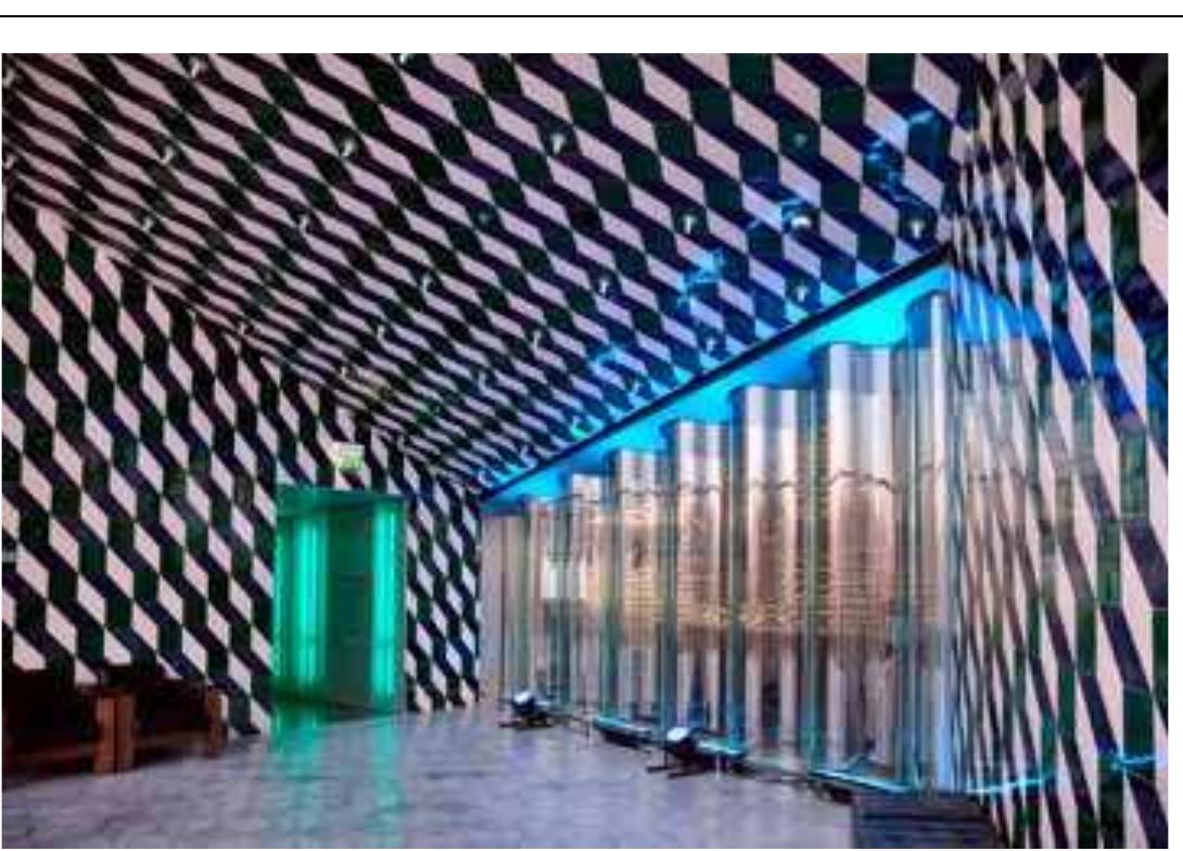 Casa da Musica. Photo: Baldiri Barat (2011).  Gwathmey Siegel & Associates, Crocker Museum, Sacramento, 2010. Photo: Simon Sadler. 