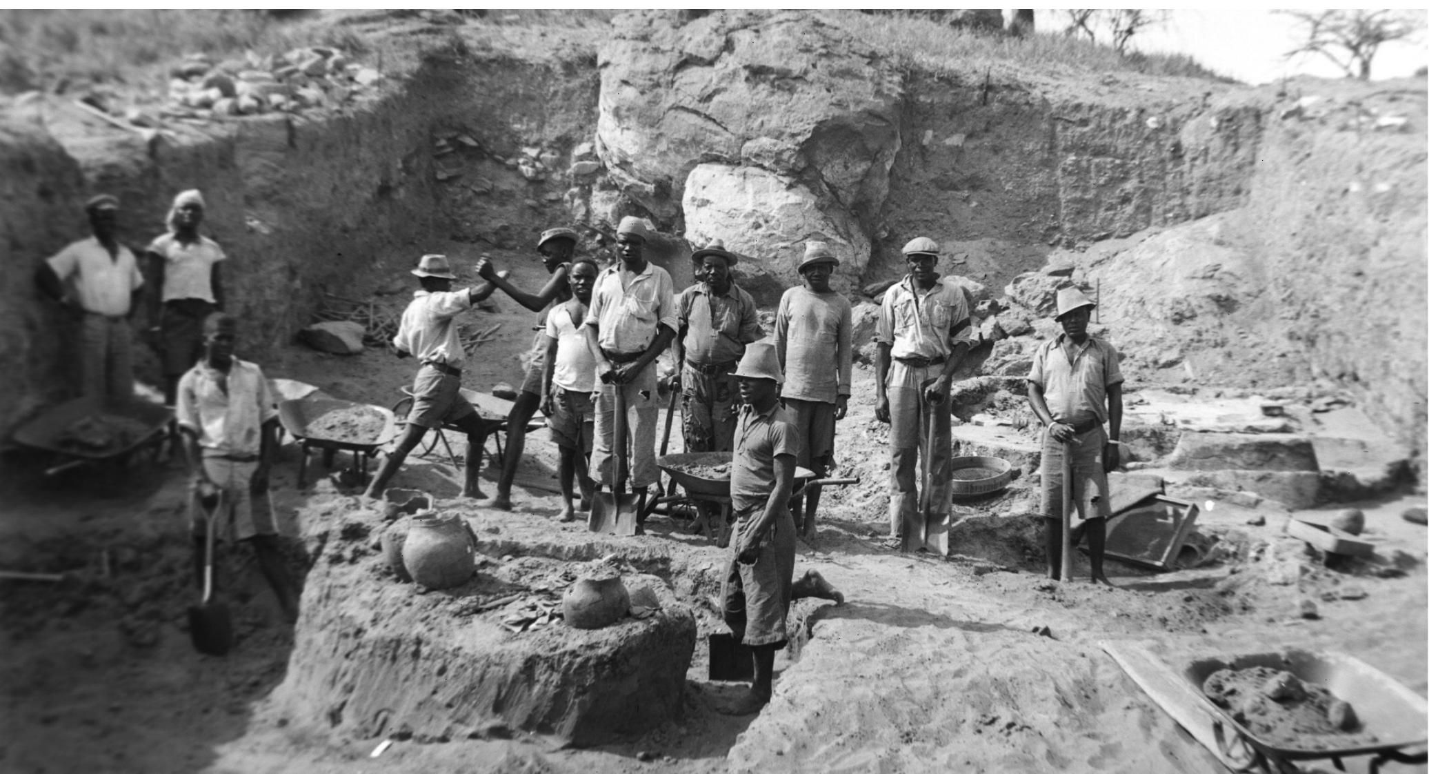 Through these years of research, Mapungubwe was inves- tigated and interpreted with little input from local communi- ties. The idea that these communities were descendants of the builders of Mapungubwe, whose knowledge could be utilised in the interpretation of the site and its material culture, was not unknown (see Lestrade 1937). Nevertheless, their role was relegated to providing labour during excavations and conser- vation work (Fig. 2). Throughout the colonial and apartheid period, local communities became increasingly alienated from their heritage (see Chirikure et al. 2010). The post-apartheid era saw local and descendent communities galvanise themselves, and today they are actively involved in activities at Mapun- gubwe. In 2007, representatives of the Vhangona, Remba and Venda made a successful claim for the return of human remains that had been recovered from Mapungubwe and K2, removed, and for years kept in museums and university laboratories. These remains were reburied in the Mapungubwe Cultural Landscape (see Nienaber et al. 2008; Nel 2011; Schoeman &   Guy Gardner continued with research at Mapungubwe and K2 from 1935 to 1940, and produced the delayed Mapungubwe Volume II publication in 1963. He carried out large-scale excavations which resulted in the recovery of graves, large quantities of artefacts, and information about climates in the past. His interpretation of the site changed over  FIG. 2. African labourers working on the excavations at Mapungubwe Hill in 1939. (Photograph courtesy of Mapungubwe Archive, University of Pretor: Museums.) 