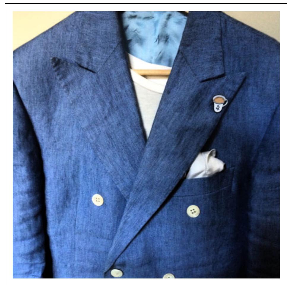 Figure 5. Kanwar’s summer suit with peak lapels. 