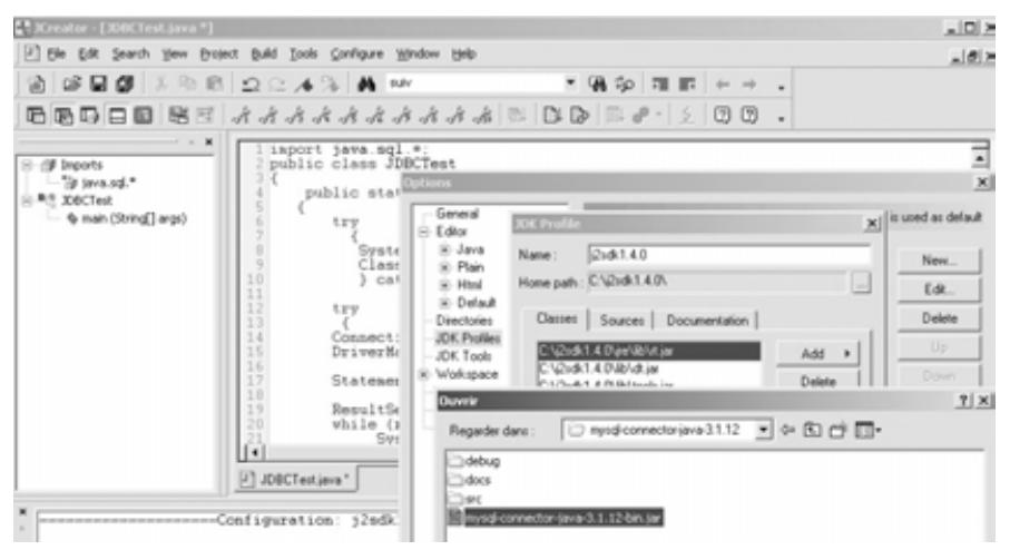 Figure 8-2 Interface JCreator  Cet exemple décrit le code nécessaire a la connexion a votre base (il faudra modifier le nom de la hace le nom et le mot de nacce de l’ntilicatenr) et dnit renvaver lec meccages ciivante °  Vous pouvez tester votre environnement en utilisant le fichier JDBCTest. java. Si vous utili- sez l’outil JCreator, configurez la variable CLASSPATH de la maniére suivante : Confi- gure/Options/JDK Profiles, clic sur la version du JDK, puis Edit, onglet Classes,  faire Add Archive et choisir le fichier jar (pour mon cas mysql-connector-java- 3.1.12-bin. Jar).  