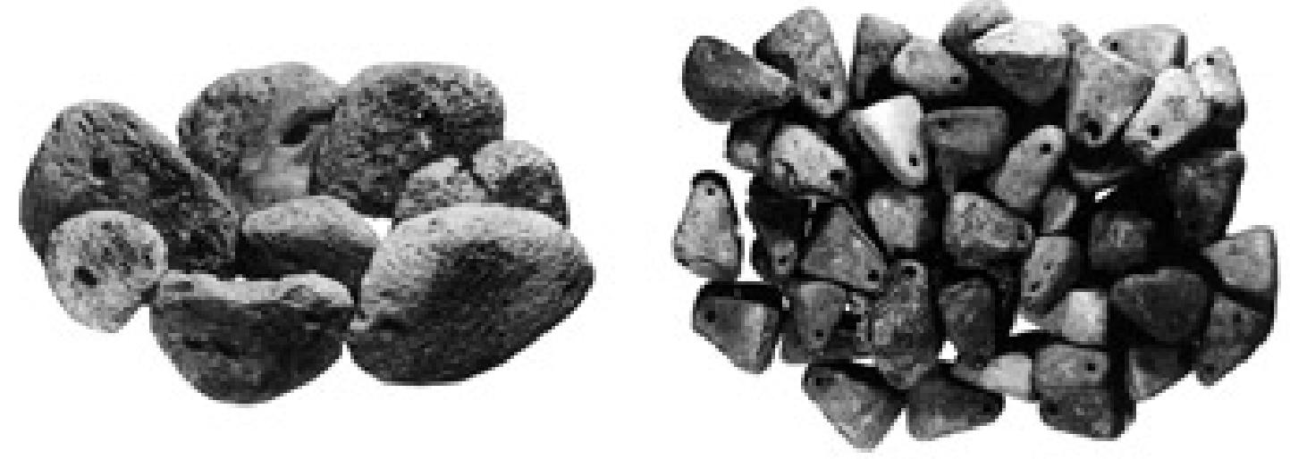 er? Cs We  Less common are hooks (Fig. 3a),° harpoons,° and equipment for making and repairing nets: for example bone and bronze needles (Fig. 4).” The nets, fish traps, and floaters for keeping the nets afloat have normally not survived, due to poor preservation conditions. An exception to this rule is a small part of a net found in Nikonion.® We do, however, have a few sculptural repre- sentations of these types of fishing equipment. One example from the Black Sea Region, a terracotta from Kepoi, represents a resting fisherman, with a basket for fishing at his feet (Fig. 3b).?  The nrohlem with 1cino ficghinoae edqiinment to calculate the ccale of the 