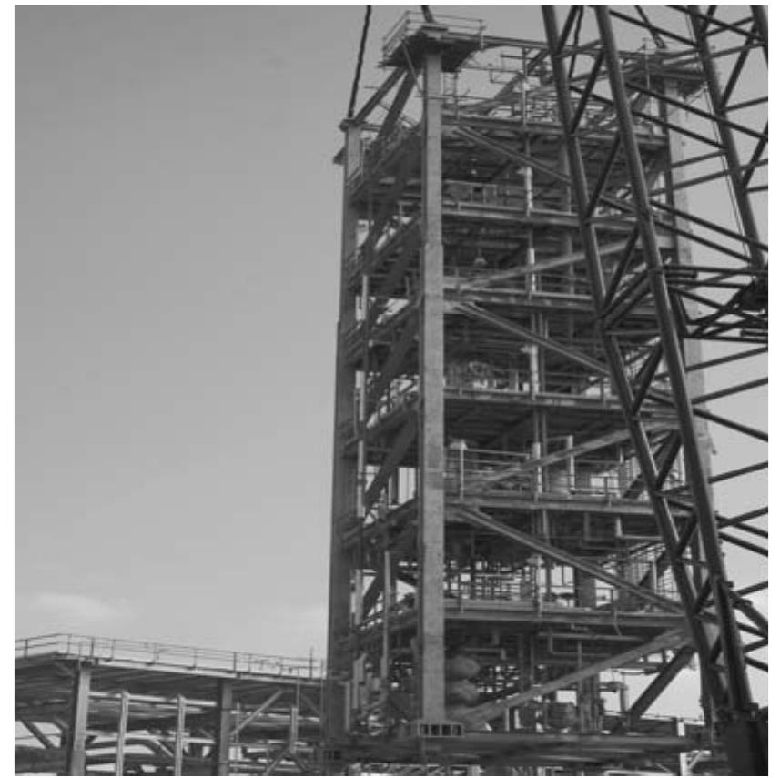 B.2 typical process structure with open equipment and piping