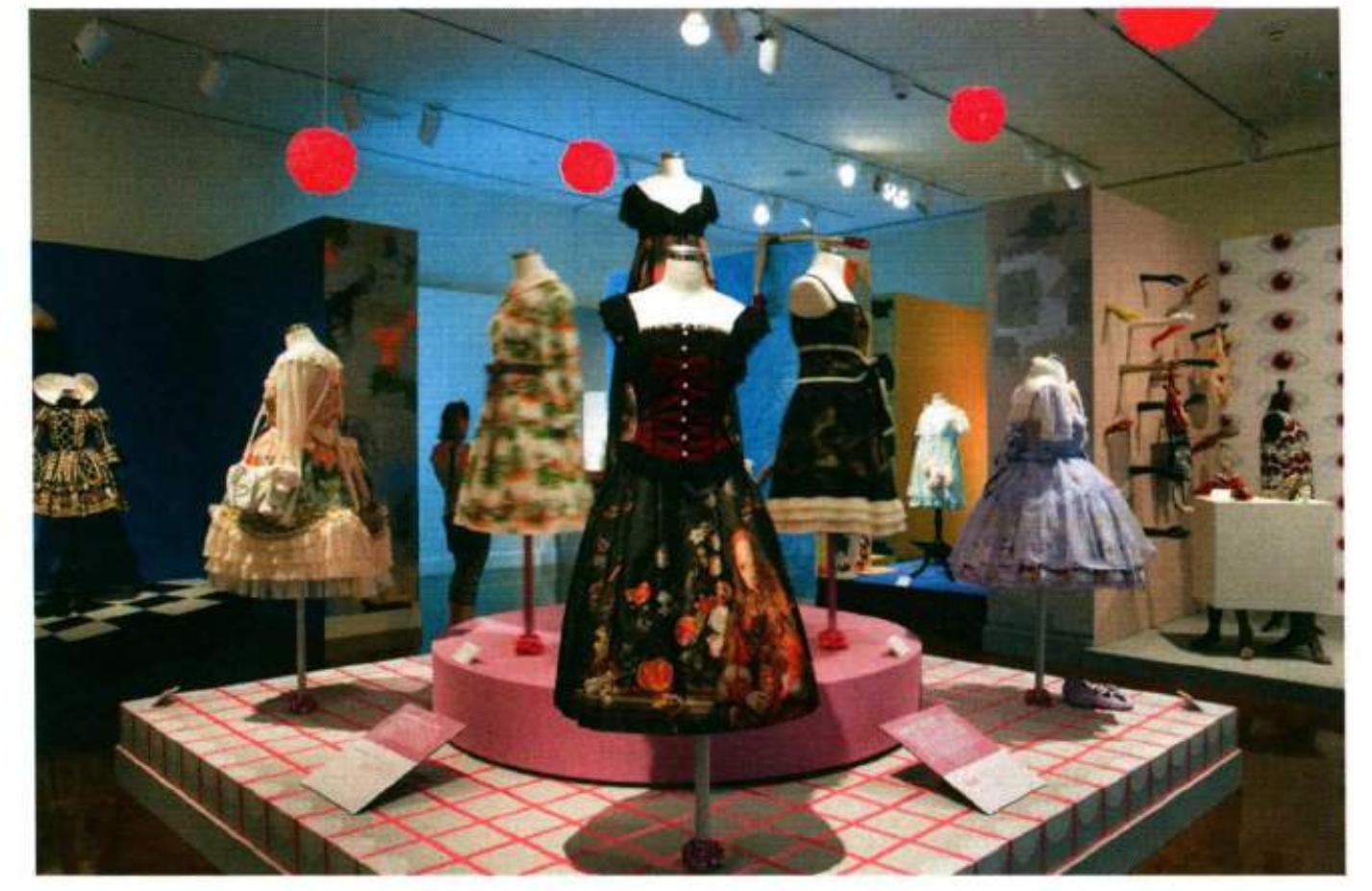The Harajuku: Tokyo Street Fashion exhibition (Image 1) was held at the Honolul Auseum of Art between 19 November 2015 and 3 April 2016. Organised by Sara Oka, Curate f Textiles, the exhibition included samples of Japanese street fashion from Tokyo’s Harajuk ubcultural district, exhibited in a gallery for temporary exhibitions. Twenty-three mannequir n display represented sixteen different street brands in eleven different styles. The display vere complemented by comprehensive explanations of the different styles represented, wit istinctions drawn between varying styles of Lolita dress, such as Classic Lolita, Sweet Lolit teampunk Lolita and Gothic Lolita (Image 2). In contrast to Kitajima’s depiction « ontemporary Hawaii, | would argue that any city that can hold a fashion exhibition organise y its local curators, is not a land without fashion. 