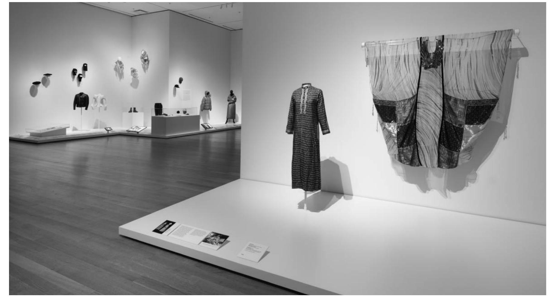 アート・デザイン・音楽 ITEMS: Is Fashion Modern? MoMA's Items: Is Fashion Modern? exhibition delves into history of