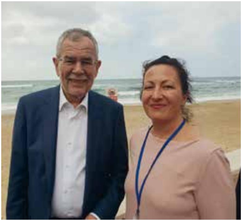Fig. 33. Barbara Horejs and Alexander Van der Bellen, President of the Federal Republic of Austria, official visit to the State of Israel 2019  Fig. 32 The cultural and scientific delegation accompanying the President of the Federal Republic of Austria  Within the framework of the presidential visit to the State of Israel, Barbara Horejs joined the Austrian Cultural and Scientific Delegation from 3"‘-7" February 2019 (Figs. 32, 33). The tra- ditionally strong contacts with the local scientific archaeology community and administrative authorities were successfully promoted and fully supported by the organising team of the Aus- trian presidential office. The visit included a presentation of the Austrian—Israeli excavations at Tel Lachish for the Cultural and Scientific Delegation on 5“ February at the Hebrew University of Jerusalem) as well as visits to the Weitzmann Institute, Yad Vashem, the Austrian Hospice and the historic centre of Jerusalem. Again the visit strengthened the bilateral co-operations with scientists and archaeologists.  