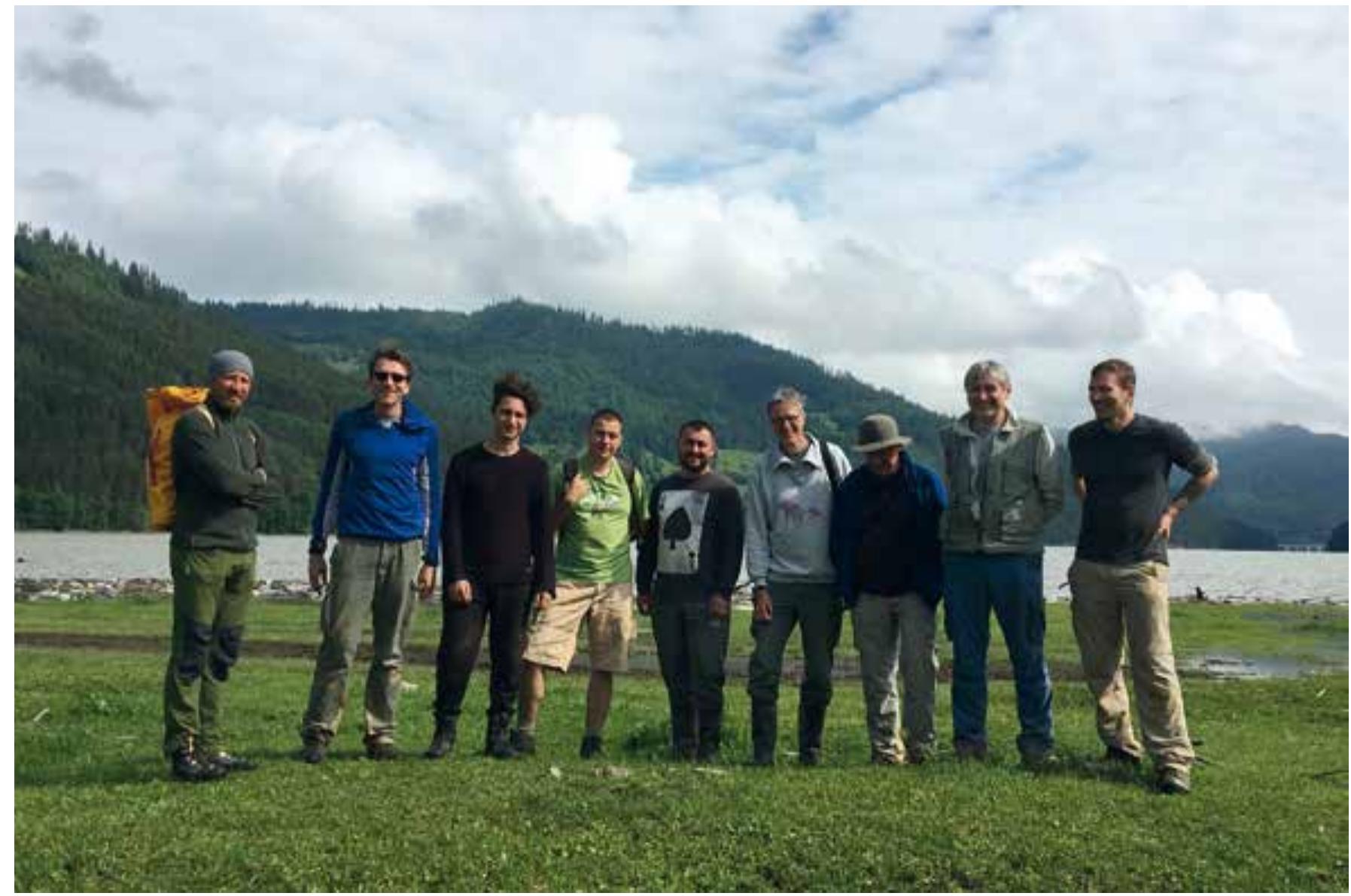 Fig. 34 First joint fieldwork campaign of OREA and Valahia University in the Ceahlau Basin (East Carpathians) in May 2019 (photo: OREA)  last glacial cycle. At OREA, the cooperation is embedded in the project Comparing Upper Palae- olithic sequences across the Carpathians of M. Handel. Joint fieldwork commenced in May 2019 with a core sampling campaign at the multi-occupation site Bistricioara-Lutarie III in the Ceahlau Basin (Fig. 34), and included not only archaeologists from the two cooperation partners, but also specialists from the Romanian Academies in Iasi and Cluj-Napoca, as well as from the University of Bayreuth (Germany). First joint excavations were conducted in August 2019. Beside fieldwork, the cooperation also includes chert provenance studies carried out at OREA’s Raw Material Lab (M. Brandl). 