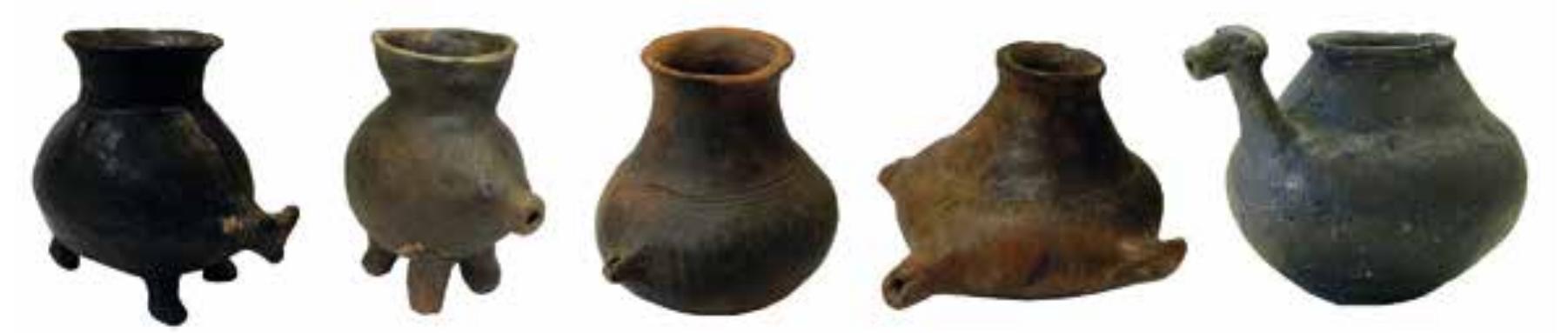 Fig. 45 Late Bronze and Iron Age feeding vessels from Znojmo-Czechia, Harting-Bavaria, Franzhausen-Kokoron- Austria, Batina-Croatia, Statzendorf-Austria, c. 1200-600 BC (photos: K. Rebay-Salisbury) 