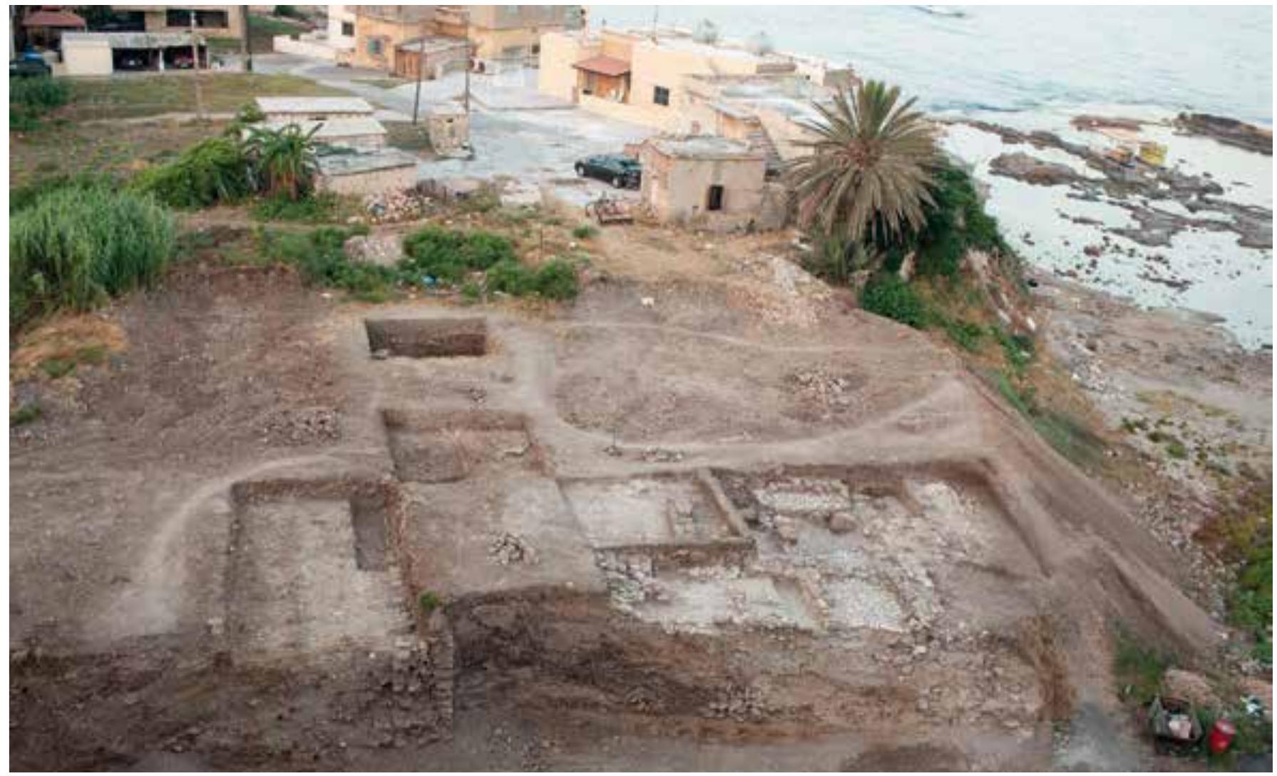 Fig. 58 Aerial view of Tell Mirhan, Lebanon (photo: K. Kopetzky, © OREA)  model was calculated covering the landscape from Mount Lebanon to the Bay of Chekka. This model was then combined with an iMound algorithm based on four given parameters (visibility, water source, average size and shape, potential hinterland) to recognise possible settlement loca- tions. The results of this study were presented at the 24” Conference on Cultural Heritage and New Technologies (CHNT) in Vienna (see highlights). 