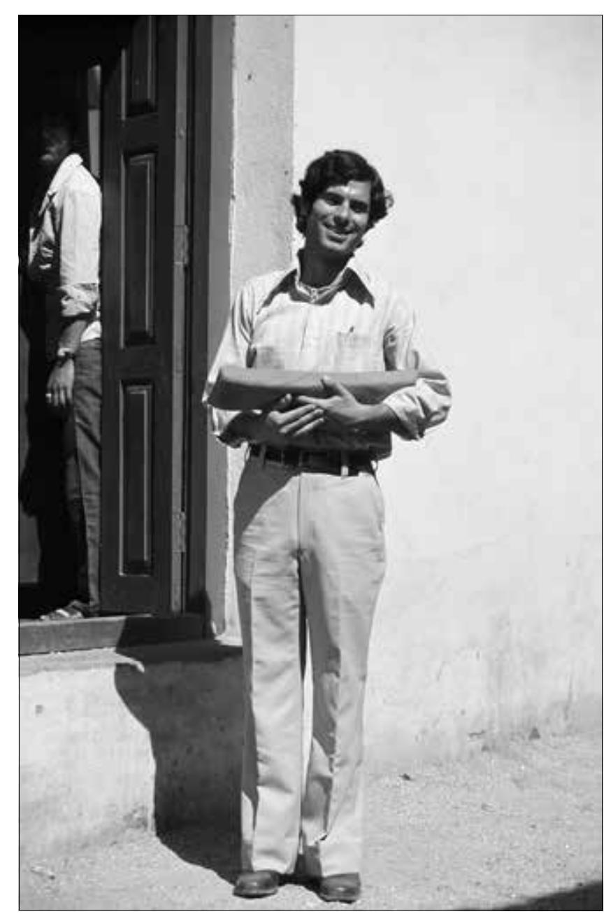 Matthew Kapstein in Bodhgaya in 1976 for the Bka’brgyud sngags mdzod empowerments. Photo by Edward Henning  Matthew Kapstein in Bodhgaya in 1976 for  tantras (xiruttaratantra, bla na med pa’irgyud) from two of the most impor- tant masters of the time, Naropa and Maitripa, and for having brought back to Tibet empowerments and instructions for these major tantras.' Marpa had four main disciples. One of them, Mi la ras pa (1028?-1111?), was followed by Sgam po pa (1079-1153), and from the latter all the Kagyii sub-orders devel- oped.” Despite the preeminence of these Kagyii traditions today, Marpa’s tan- tric teachings were also preserved by his other disciples, chief among them Rngog Chos rdor (1023-90) and Mtshur ston Dbang nge (eleventh century).” Their lineages, however, did not survive as independent orders for more than a few centuries and, as a result, are not very well known. Because of this, sev- eral tantras that Marpa brought to Tibet and that were originally propounded 
