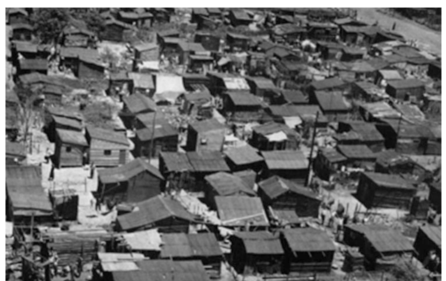 Villas Miseria in Buenos Aires, Fig. 2 Isla Maciel. (Source: Comision Nacional de la Vivienda, Plan de emergencia: informe elevado por la Comision Nacional de la Vivienda al Ministerio de Trabajo y Prevision, 1956) 