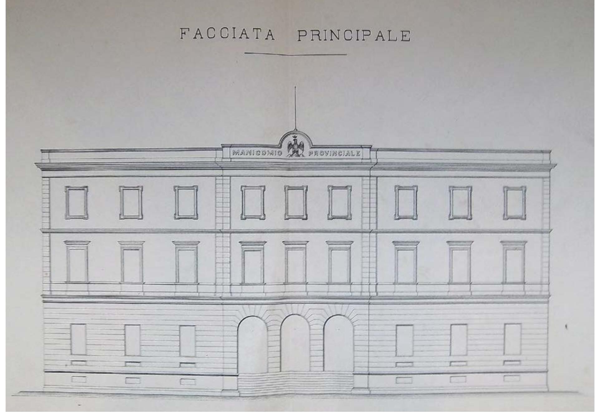 di bucature rettangolari e le plastiche lesene bugnate negli spigoli appaiono stilemi egualmente riconducibili ancora al modello cinquecentesco di produzione sangallesca. La facciata progettata da Camillo Tranquilli condivide con il tipo degli edifici amministrativi degli organismi manicomiali anche il motivo dell’ingresso a triplice fornice arcuato lievemente aggettante rispetto alla porzione centrale del prospetto, che in tale campo era stato impiegato nell’edificio principale dell’ospedale senese di S. Niccolo, progettato nel 1870 da Francesco Azzurri. Piu in generale la succitata soluzione viene riproposta nella Roma di fine Ottocento da Gaetano Koch nella sede della Banca d'Italia (1886) e nel Palazzo Ludovisi-Piombino (1891), nonché, all’inizio del secolo seguente, da Pio Piacentini nel Ministero di Grazia e Giustizia (1919-1920). Come appare quindi evidente, nel Manicomio Provinciale dell’Aquila la progettazione segue regole ben precise sia nell’impostazione tipologica che nelle scelte stilistiche, dimostrando come la regione fosse tutt’altro che estranea al dibattito architettonico che si stava sviluppando in ambito nazionale ed internazionale attorno ad un tema dalle delicate ed importanti implicazioni sanitarie e sociali.  delicate ed importanti implicazioni sanitarie e sociali.  a ee  Ing. C. Tranquilli, Progetto ese- cutivo edificio della Direzione del Manicomio Provinciale di L’Aquila (13 novembre 1904), prospetto facciata principale.  scelte stilistiche, dimostrando come la regione fosse tutt’altro 