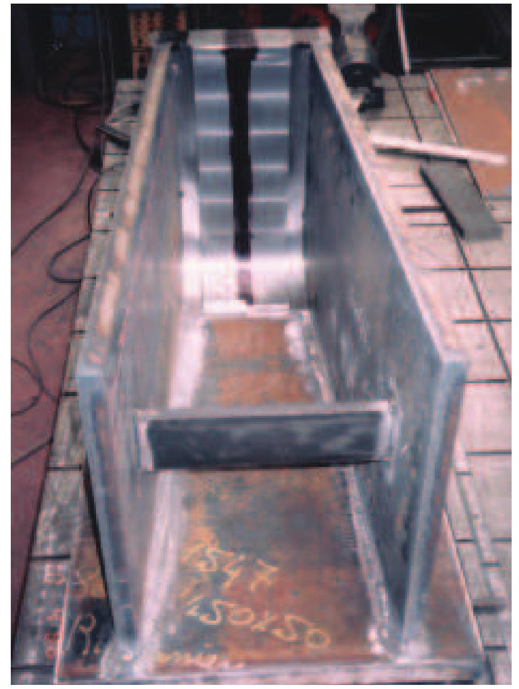 Full-scale model of the angled transverse walls after