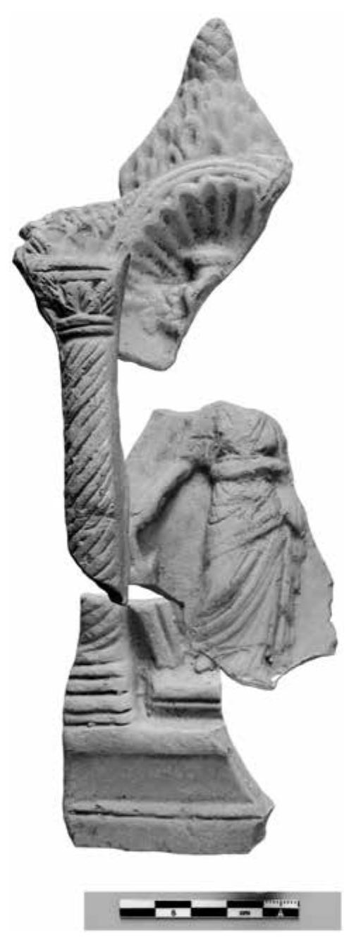Fig. 12 Reconstruction of the figurine type repre- senting the Tychaion 