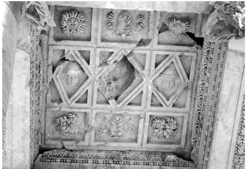 Fig. 16 Central cassette of the eastern corner aedi- cule of the Antonine Nymphaeum 
