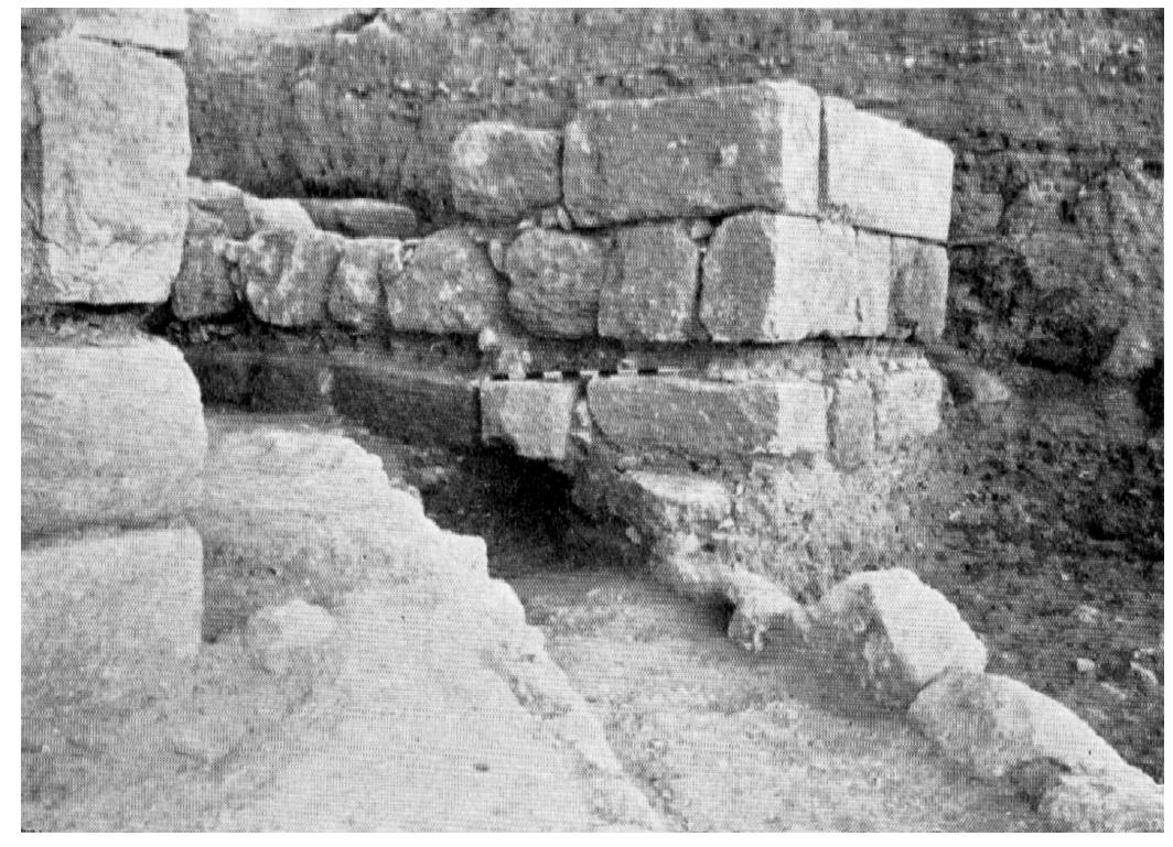 Comment Three. As can be seen in Figure 3, City-Wall 325 abuts Gate 215¢
rather than is bonded to it. This fact is considered by Finkelstein et al. (2019: 184), ir
following Yadin, as a decisive datum “suggesting that the city-wall was added to a pre-
existing structure”. However, many other Iron Age gates (though not all of them) are
not bonded to the city-wall or enclosure wall which was constructed with them at the
same time and according to the same architectural scheme. In these sites the gatehouss
was apparently built first as an independent structure, possibly being more massive anc
 was apparently built first as an independent structure, possibly being more massive and
