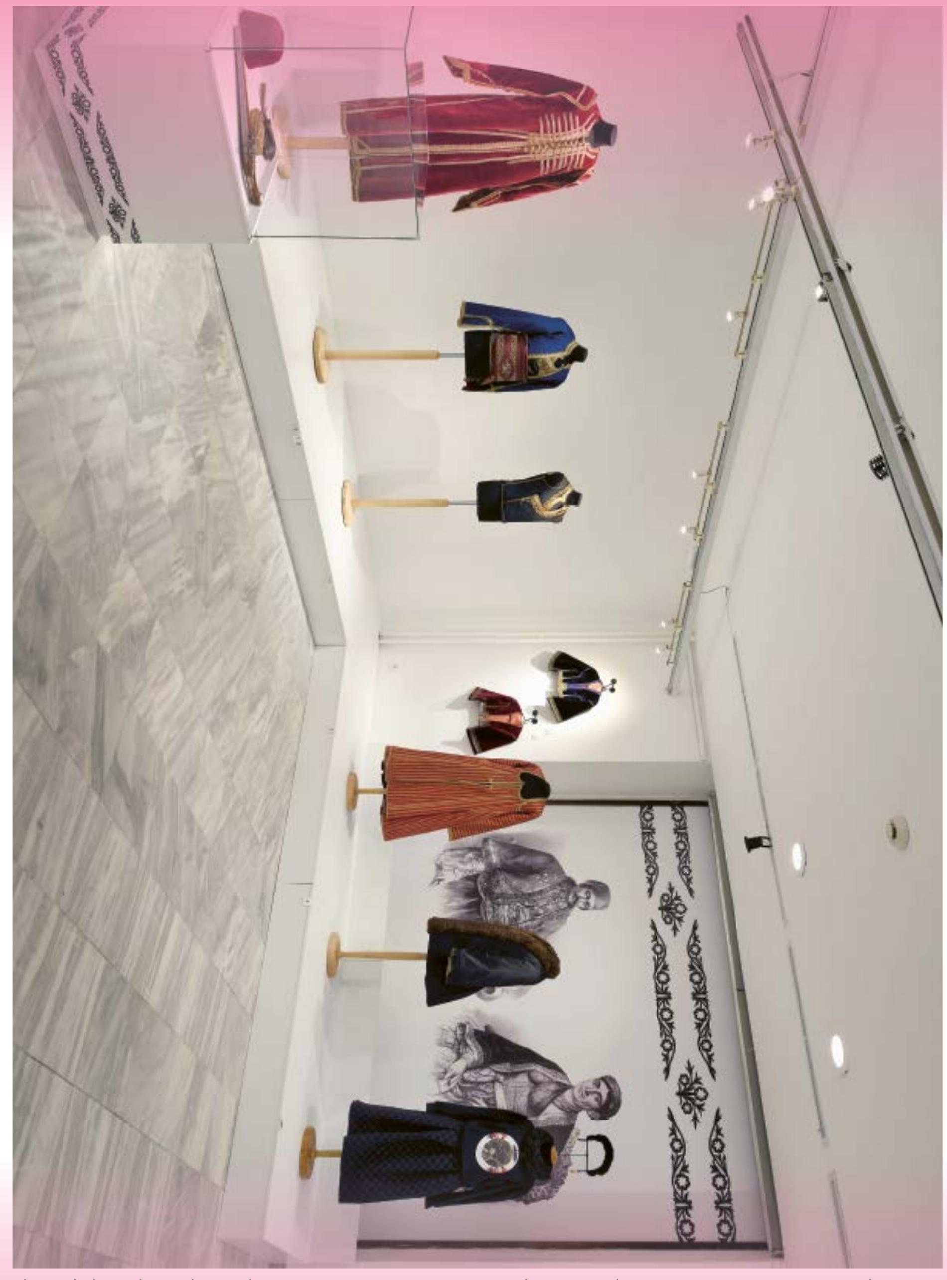 SI. 3.—1zlozba Moda u modernoj Srbiji, Muzej primenjene umetnosti, Beograd, 2019-2020. (Muzej primenjene umetnosti, Beograd, fotografija Veselin Milunovic) / Fig. 3 — Exhibition Fashion in modern Serbia, Museum of Applied Art, Belgrade, 2019-2020. (Museum of Applied Art, Belgrade, photo by Veselin Milunovic) 