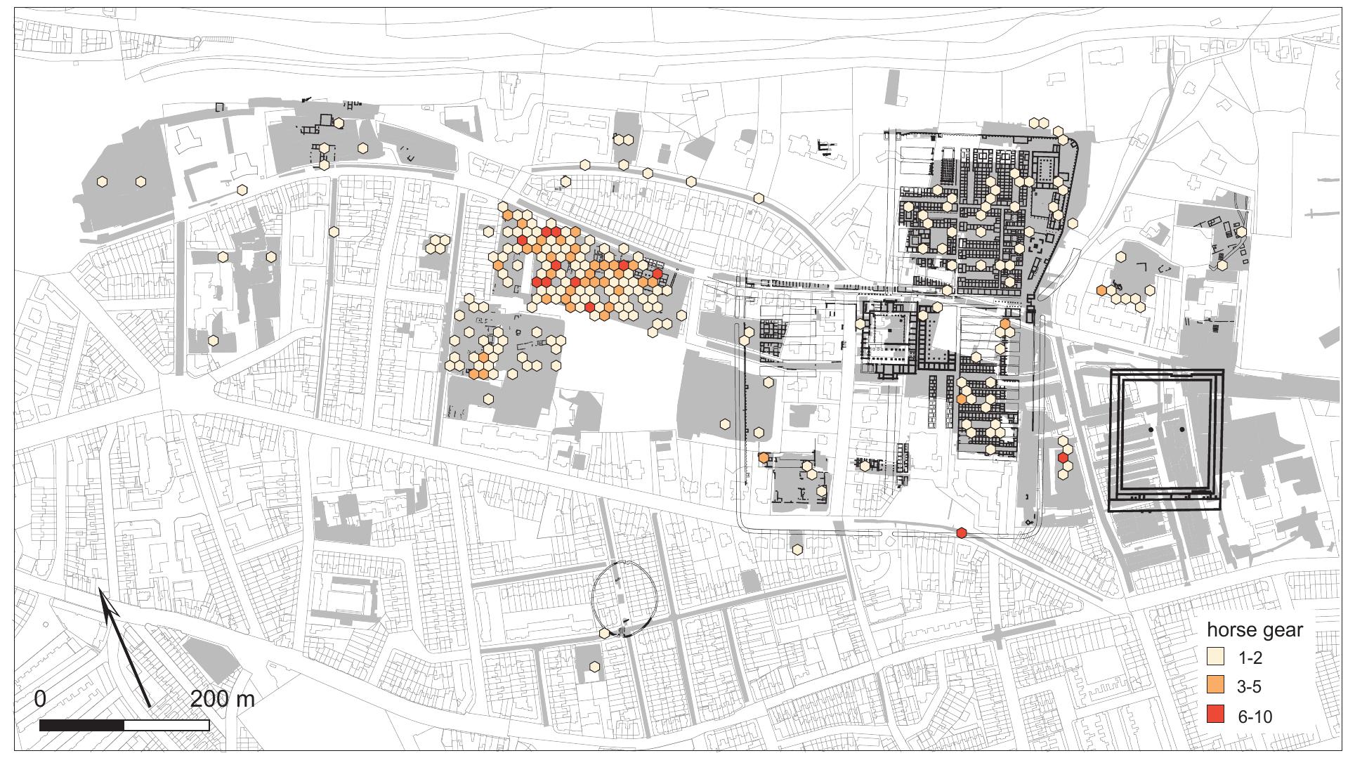 oxen. Perhaps only the senior officers’ mounts were kept inside the fortress in these cases, while the majority of the animals were stabled outside the walls.*”  Fig. 85 Distribution of horse gear across the Hunerberg. 