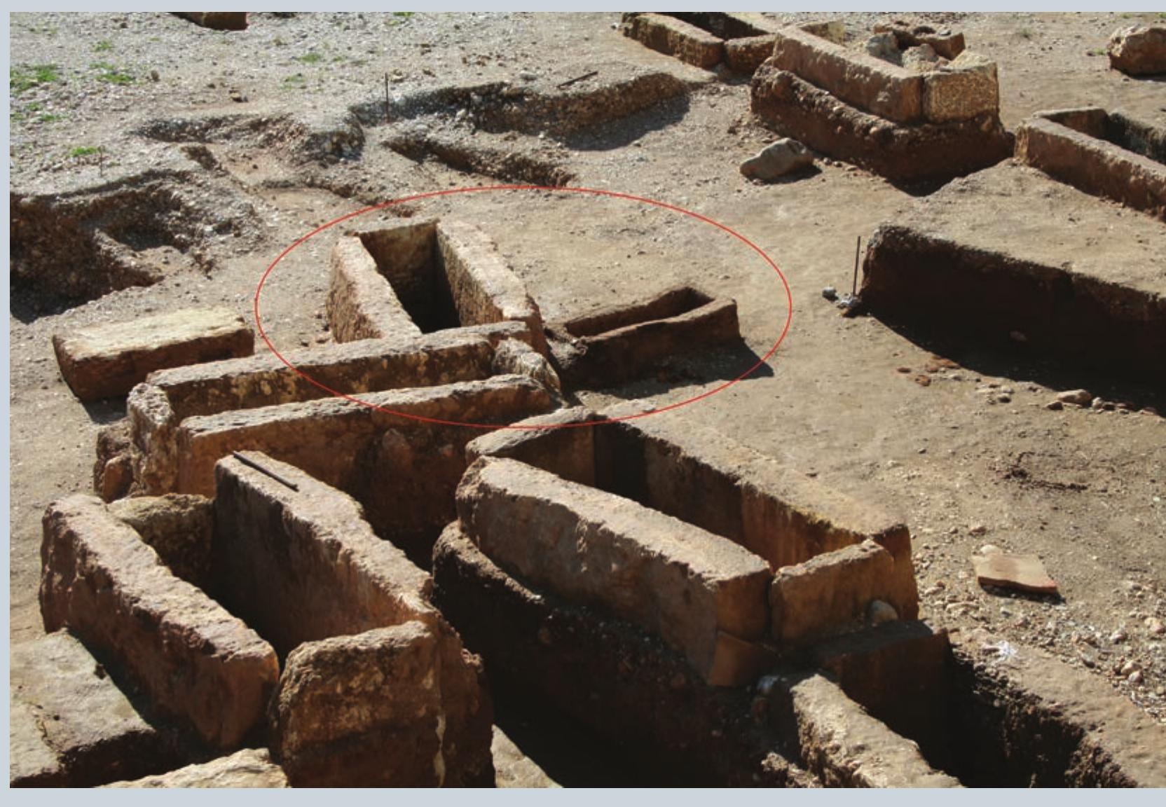 ElGa3  A child’s grave next to an adult’s at the East Cemetery in Argos. (Photo by N. Dimakis.) 