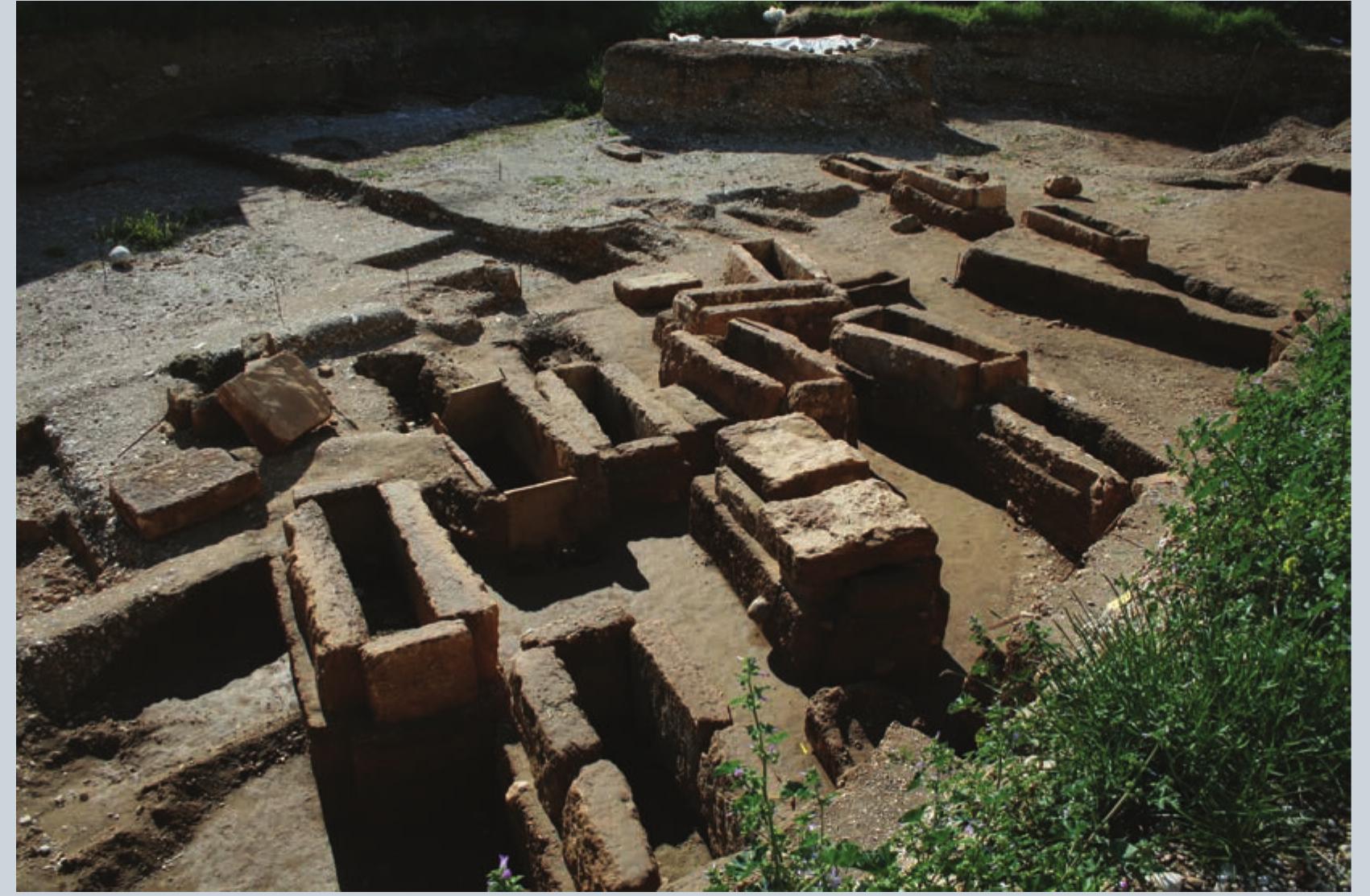 A burial plot in Argos. (Photo by N. Dimakis.) 