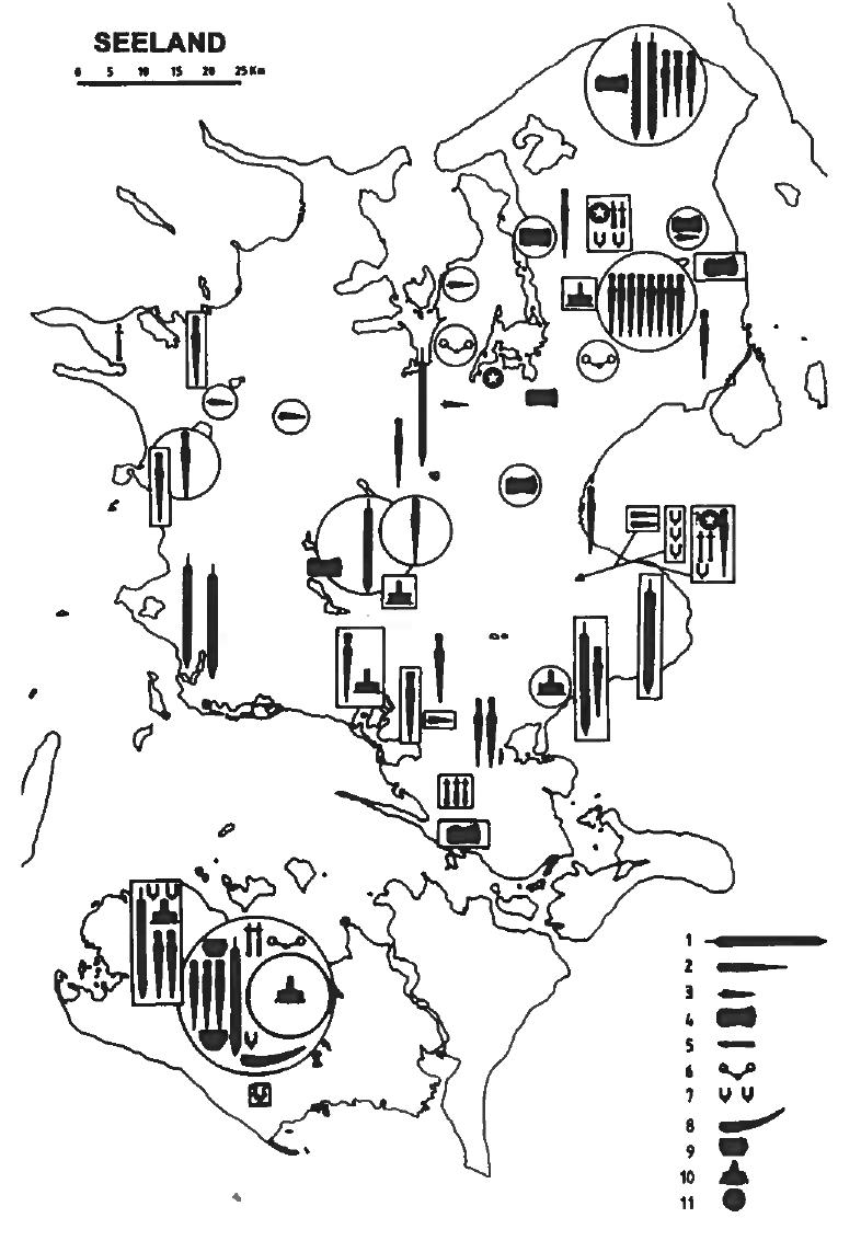 Fig. 10. Distribution of the military equipment on Zealand in the Late Roman Iron Age (after Lund Hansen 1995). 