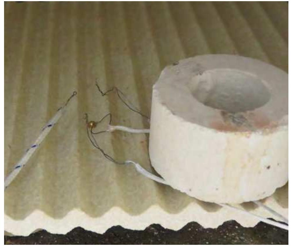 the temperature in the kilns is not uniformly distributed, so  Fig. 3.4. Location of the thermocouples in electrical kiln N11.  that the TC of the kiln registered other temperatures than 