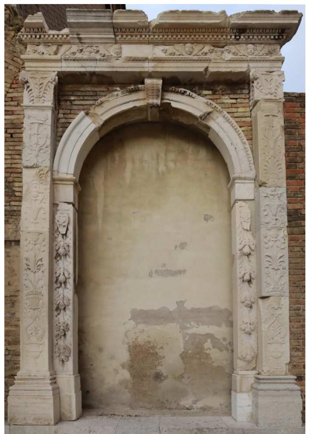 PDF) A 'Lost' Panel and a Missing Link: Angelos Bitzamanos and the Case of  the Scottivoli Altarpiece for the Church of San Francesco delle Scale in  Ancona, image size:1071x1498