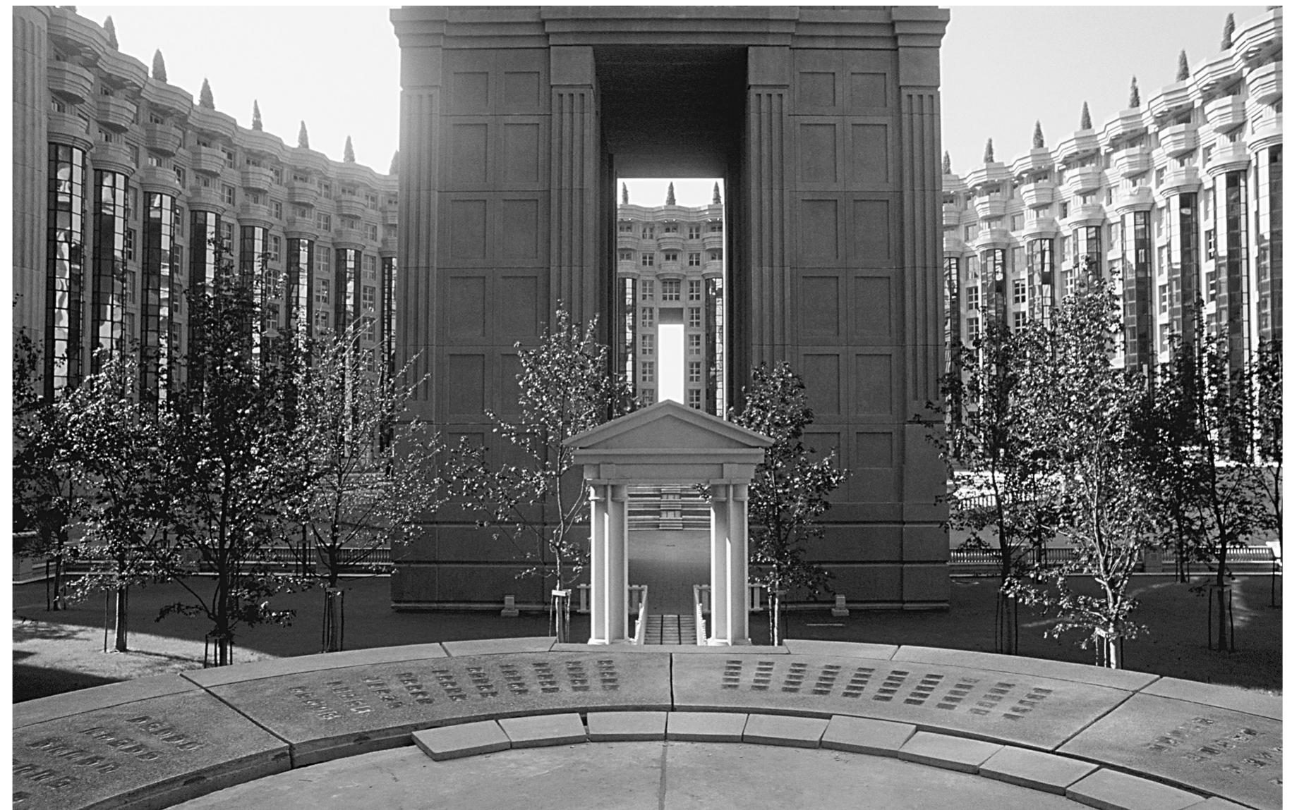 PDF) Palace on Mortgage. The Collapse of a Social Housing Monument in France