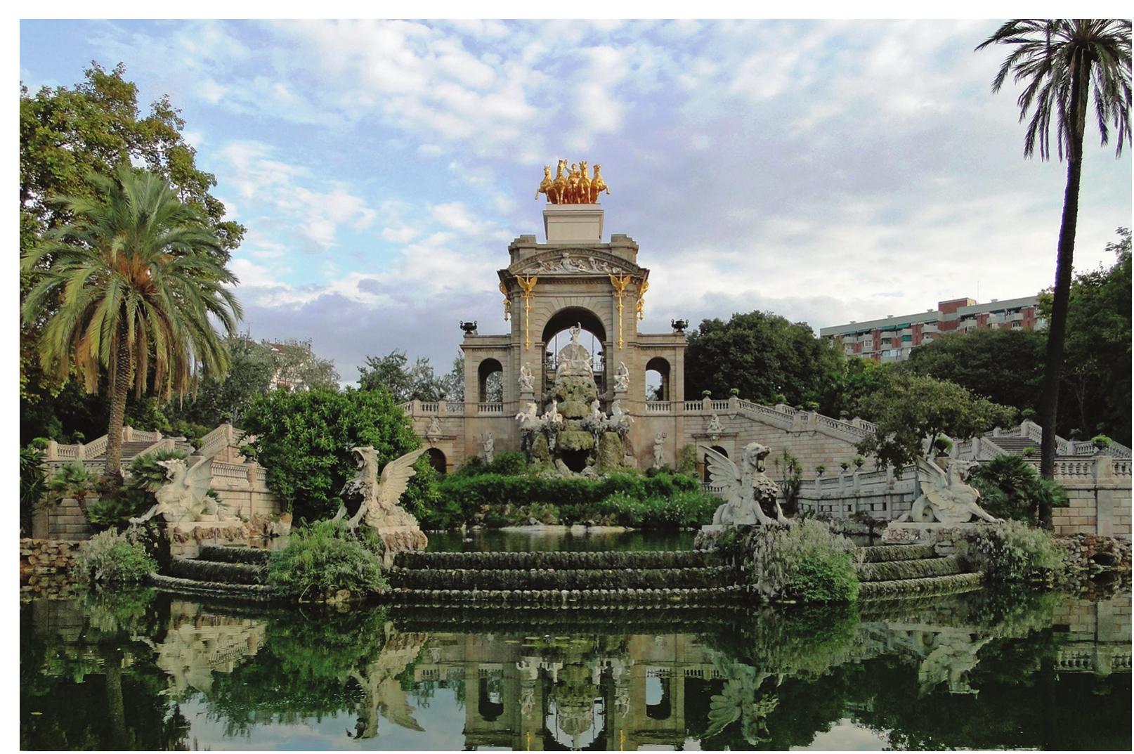 Figure 19. The fountain in Parc de la Ciutadella, Barcelona. Photo: Bernard Gagnon, GNU FDL, 2009 