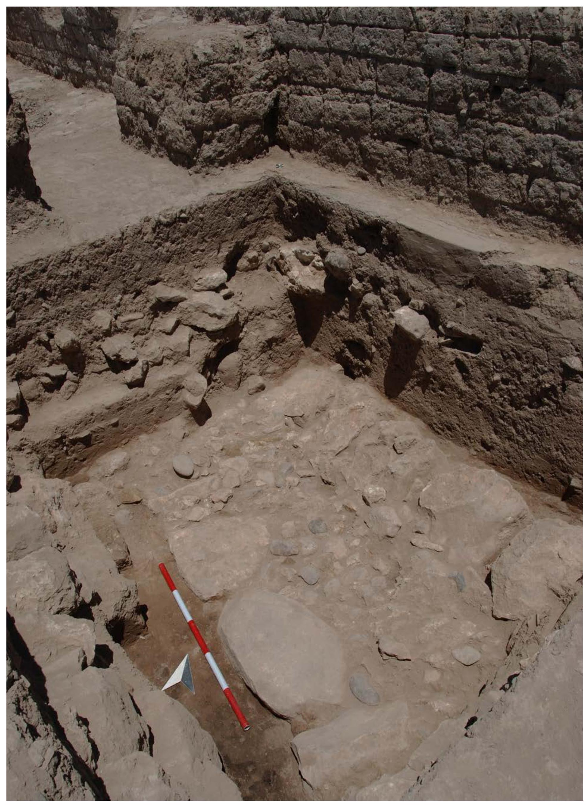 Fig. 4.3. Phase 8 MB II structure uncovered on the acropolis, in the deep sounding of area AA. 