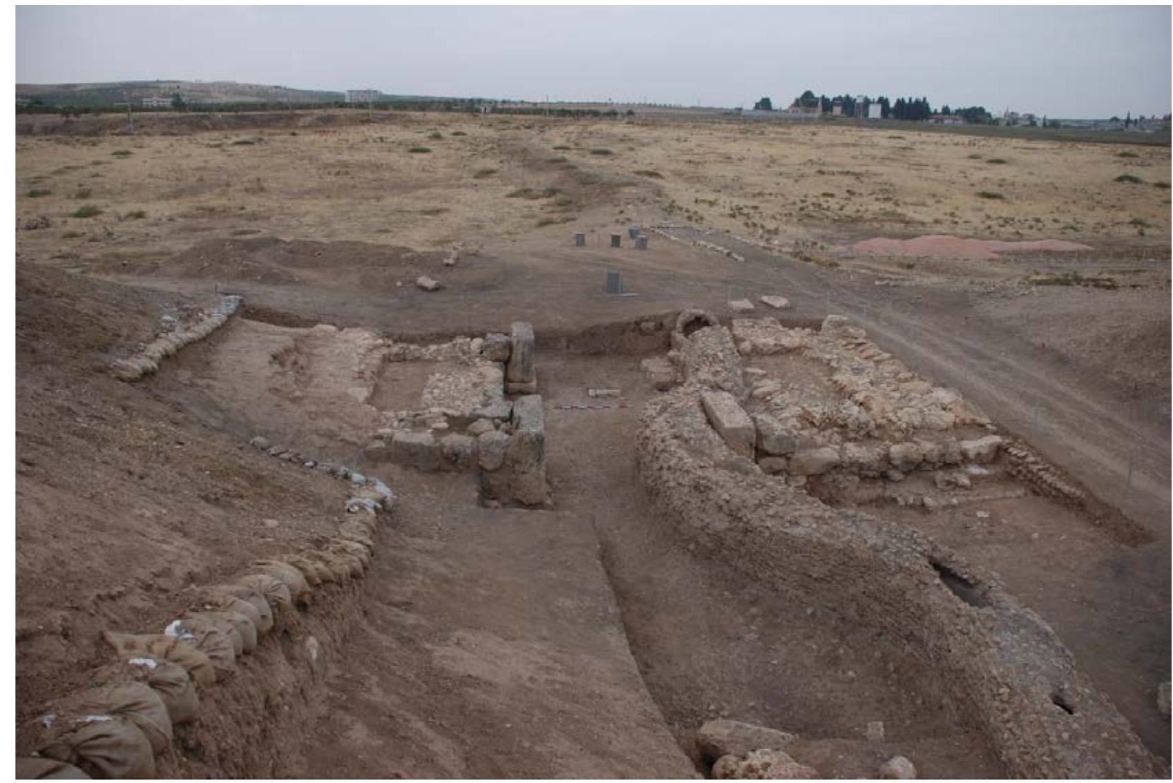 Fig. 5.1. General view of the LB I West Gate in area N, view from the east. 