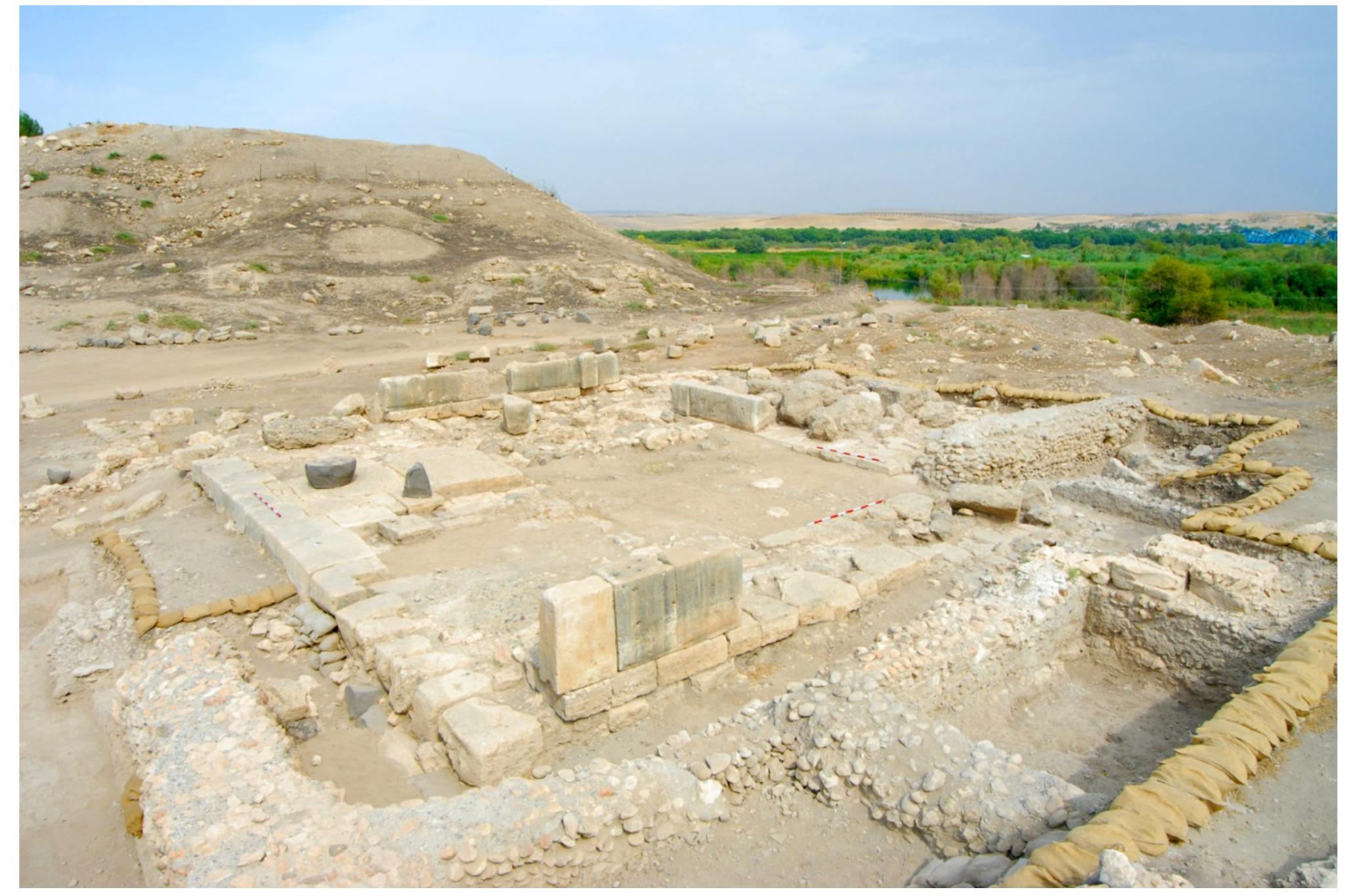 Fig. 8.5. The “Hilani” complex, view from the south. 