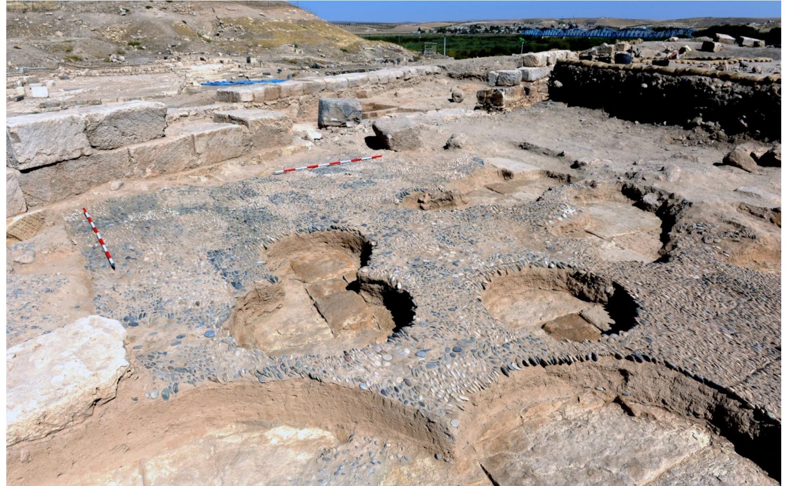 Fig. 9.2. The checkerboard cobblestone pavement (L.4649) from the palatial compound of Sargon II in Area C. 