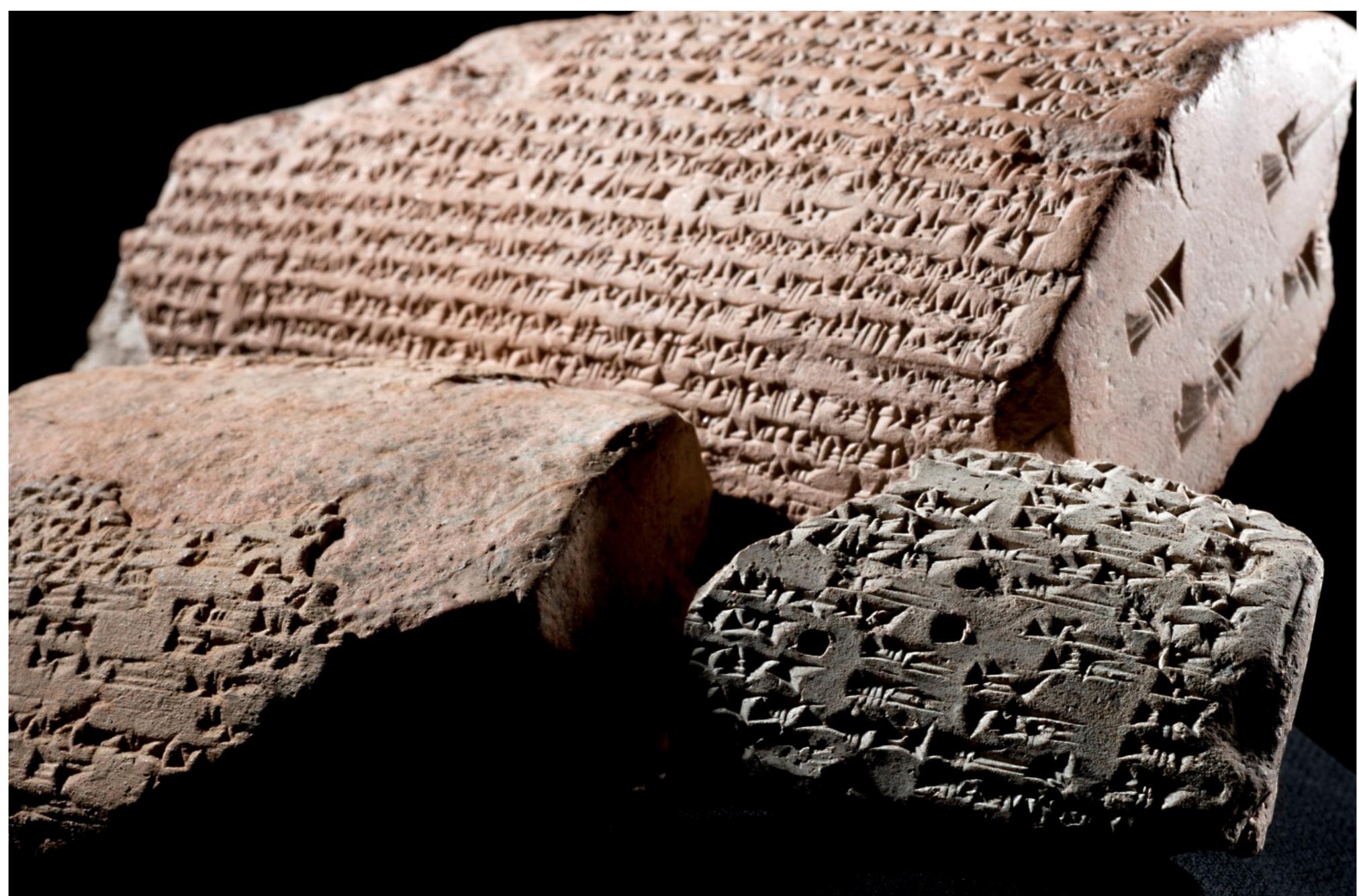 Fig. 9.10. The three fragments of terracotta pseudo-cylinders inscribed in cuneiform which Sargon II dedi- cated within his palace (c. 710 BCE), and of which the two larger ones were found in the palace well. 