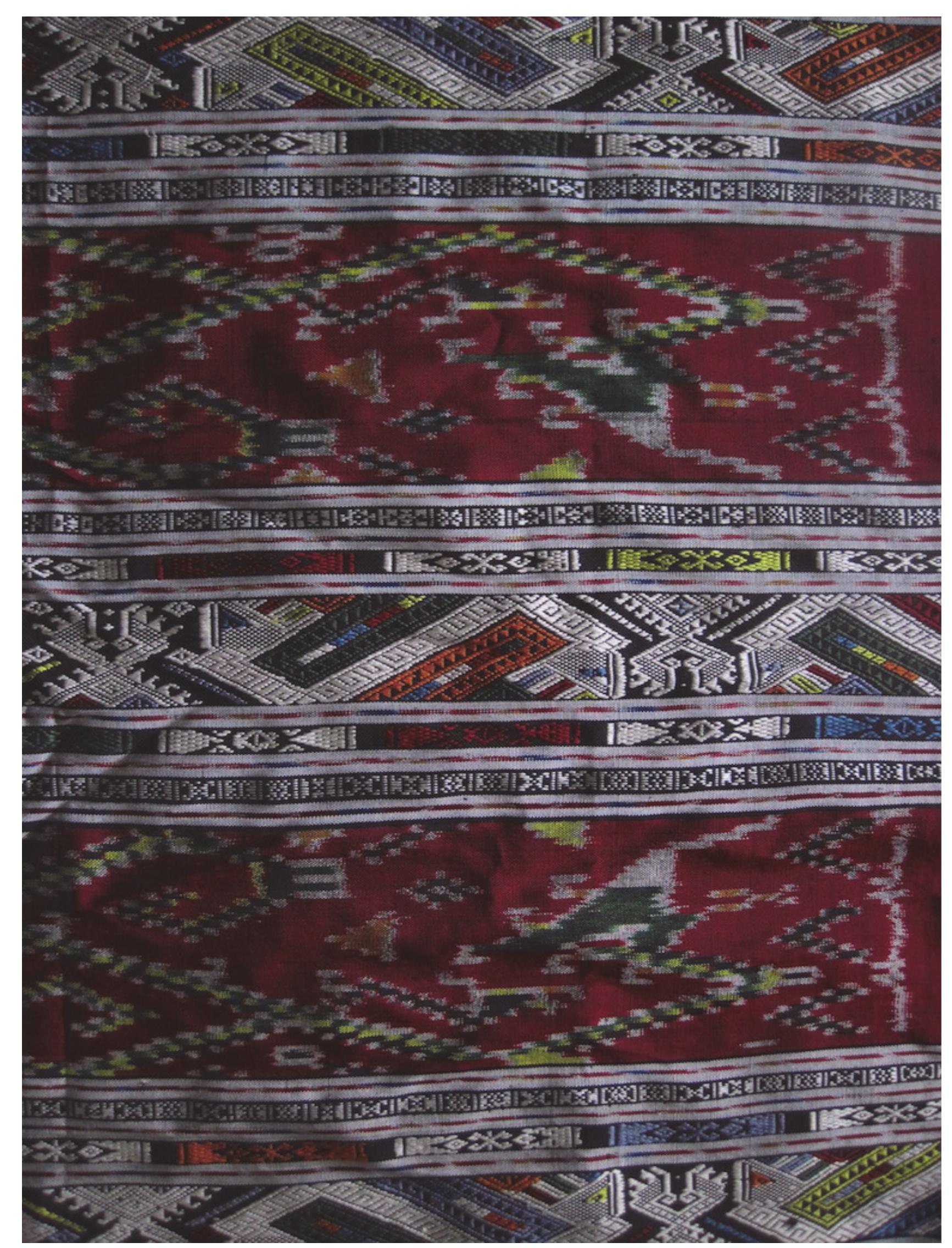 Photo 5: Phong-style silk scarf 