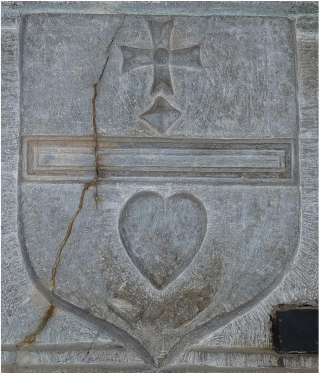 Fig. 18: Coat of arms bore by Pierre Lambert, c.1621, Guyans-Vennes, département of Doubs (photo by Bruno Monnet). 