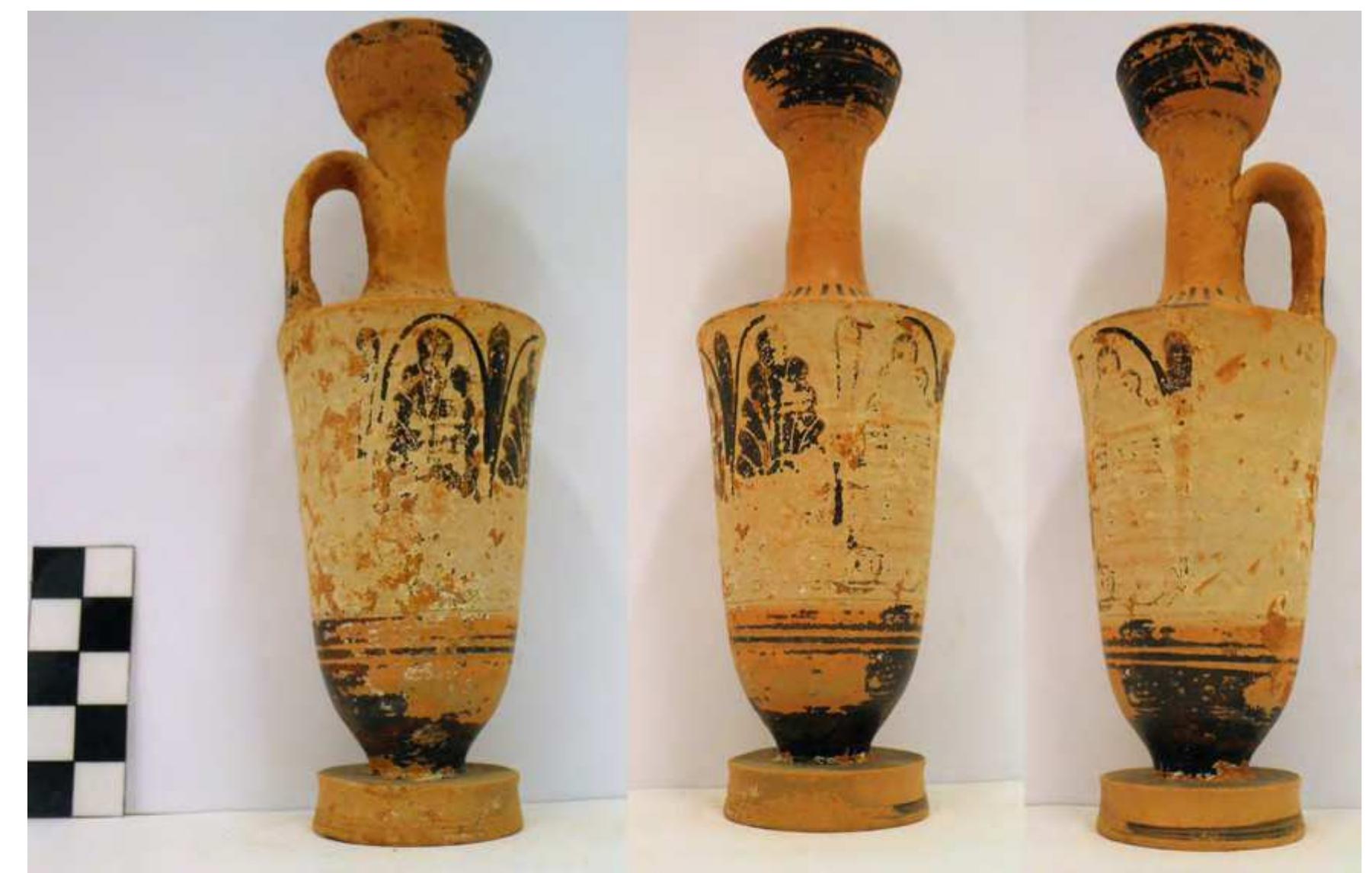 Fig. 9. Black-figure lekythos from Grave 7. Photo P. Galiatsatou. 