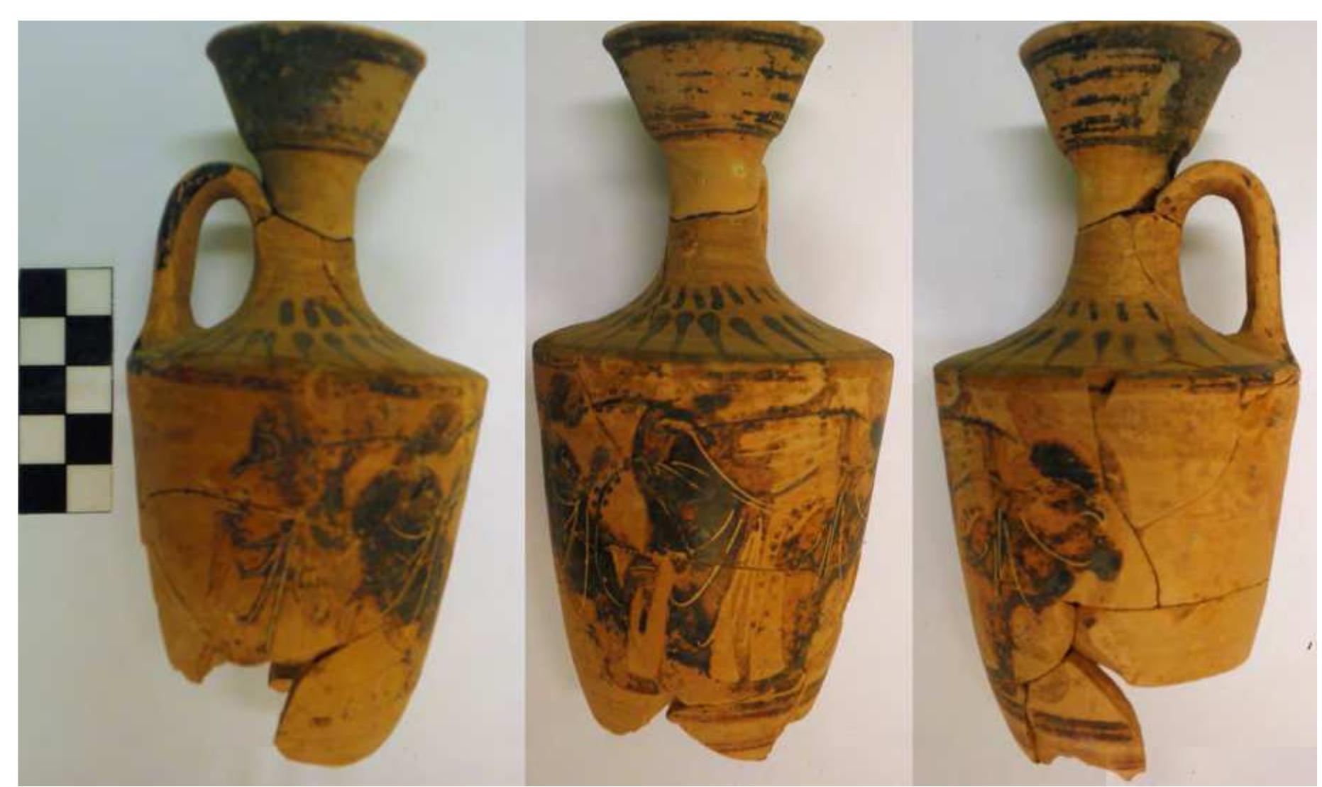 Fig. 19. Black-figure lekythos from Pyre 3. Photo P. Galiatsatou. 