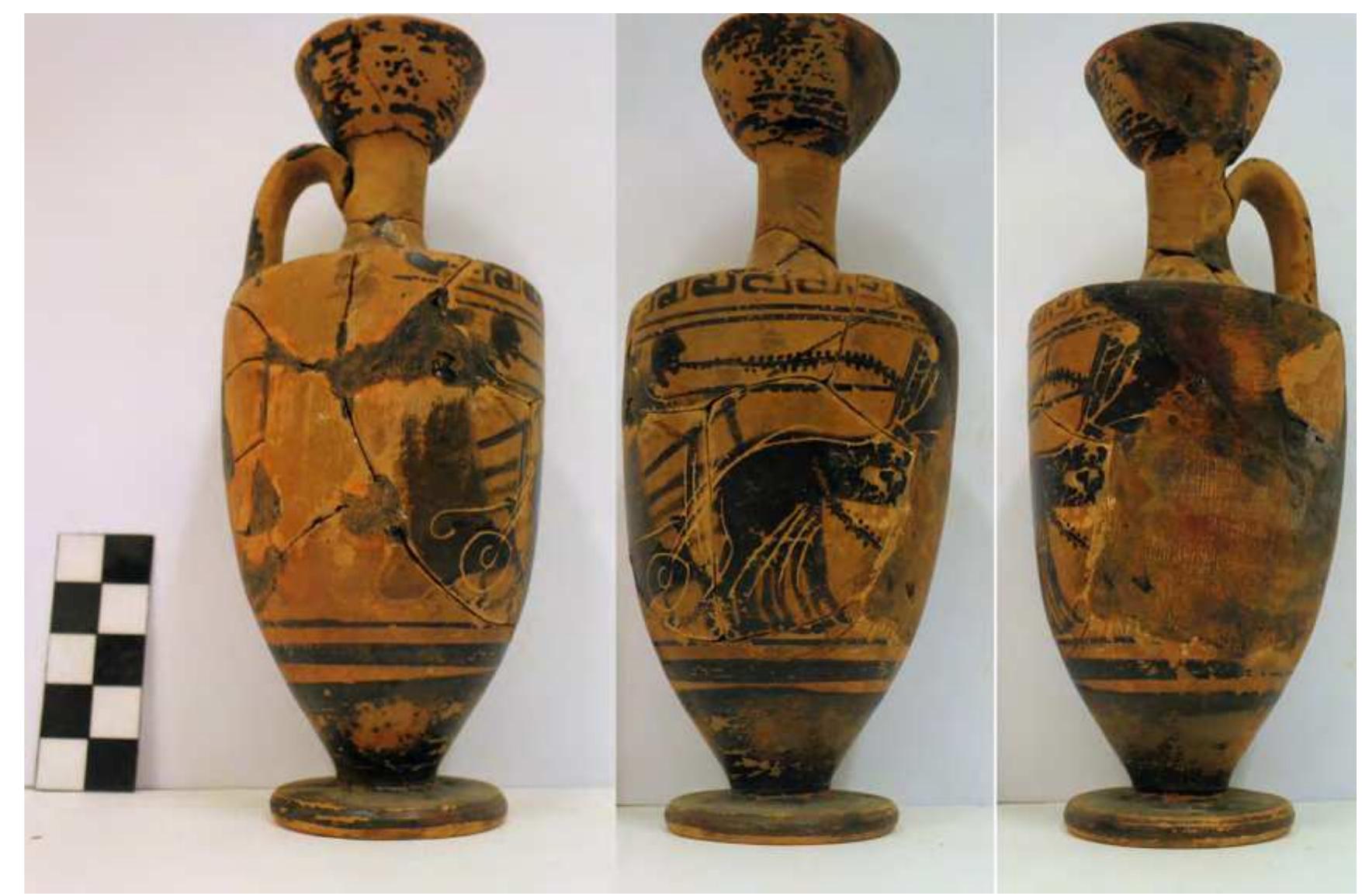 Fig. 24. Black-figure lekythos from Pyre 3. Photo P. Galiatsatou. 