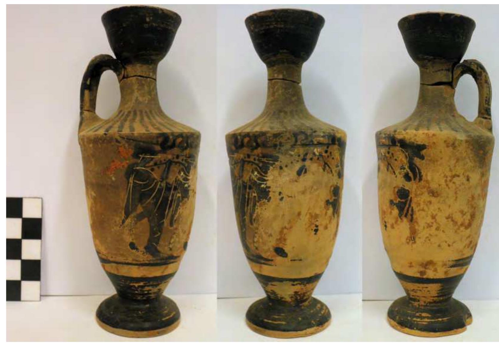Fig. 30. Black-figure lekythos from Pyre 3. Photo P. Galiatsatou. 