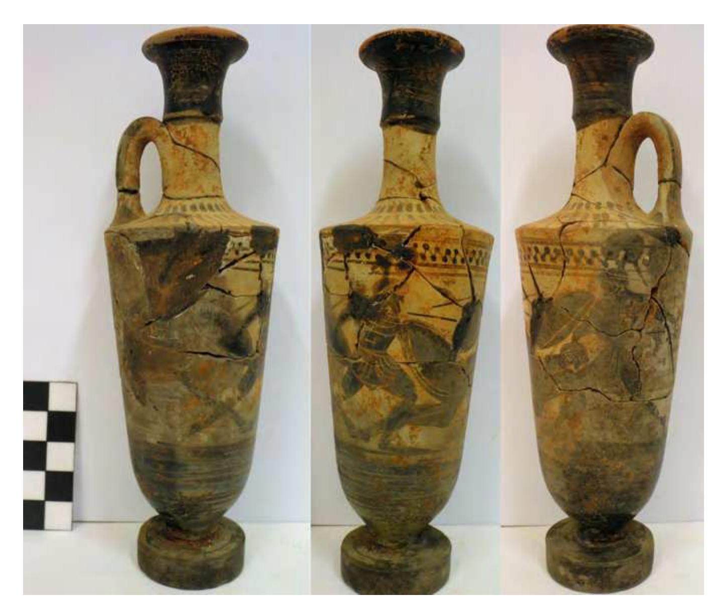 Fig. 31. Black-figure lekythos from Pyre 3. Photo P. Galiatsatou. 
