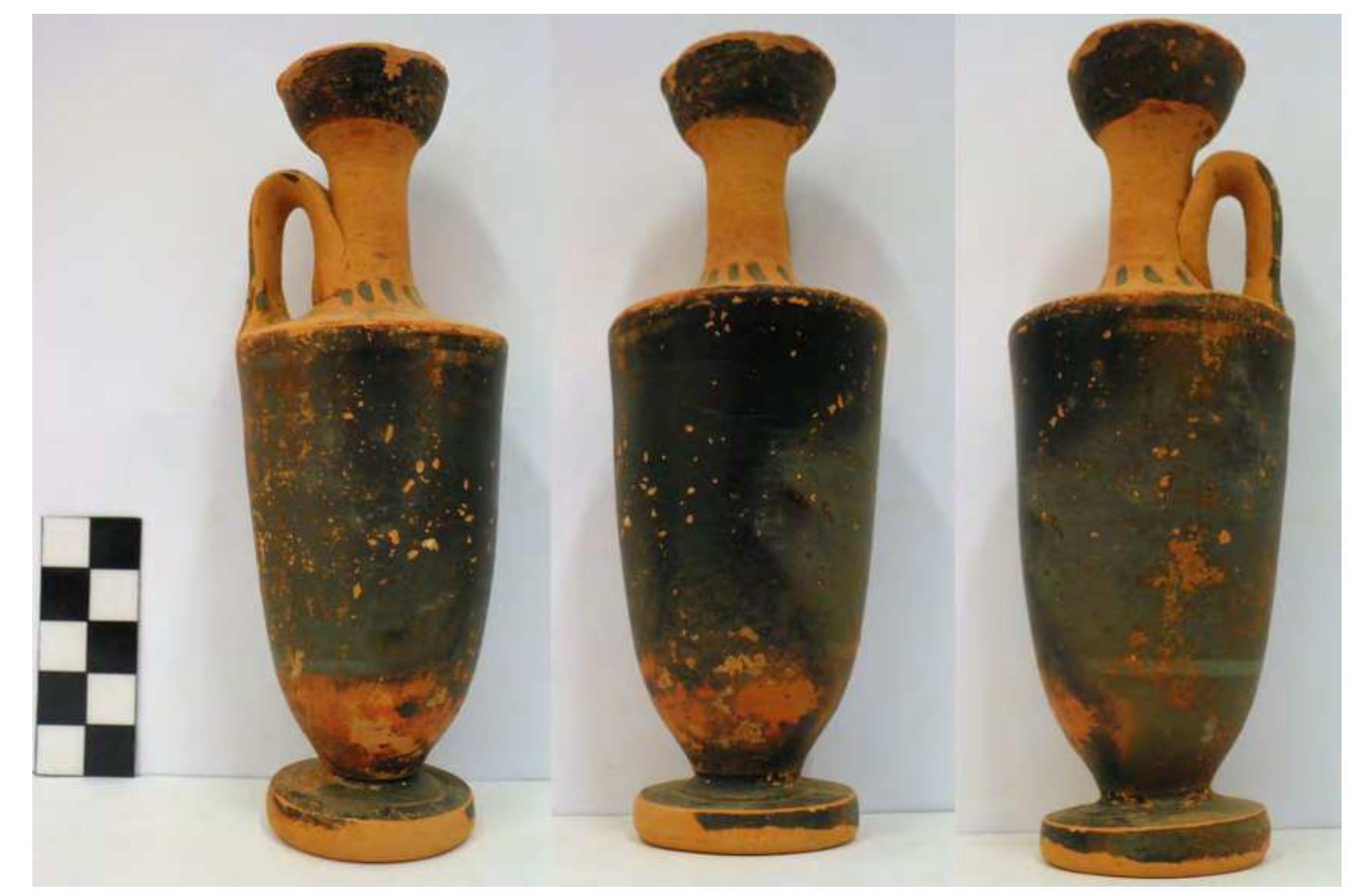 Fig. 53. Black-bodied lekythos from Grave 7. Photo P. Galiatsatou. 